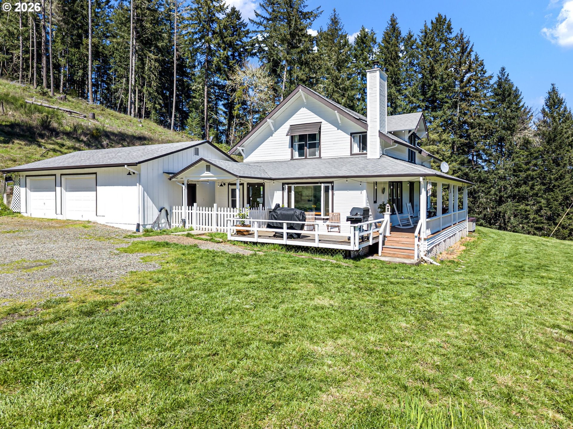 355 Banks Creek Rd — photo