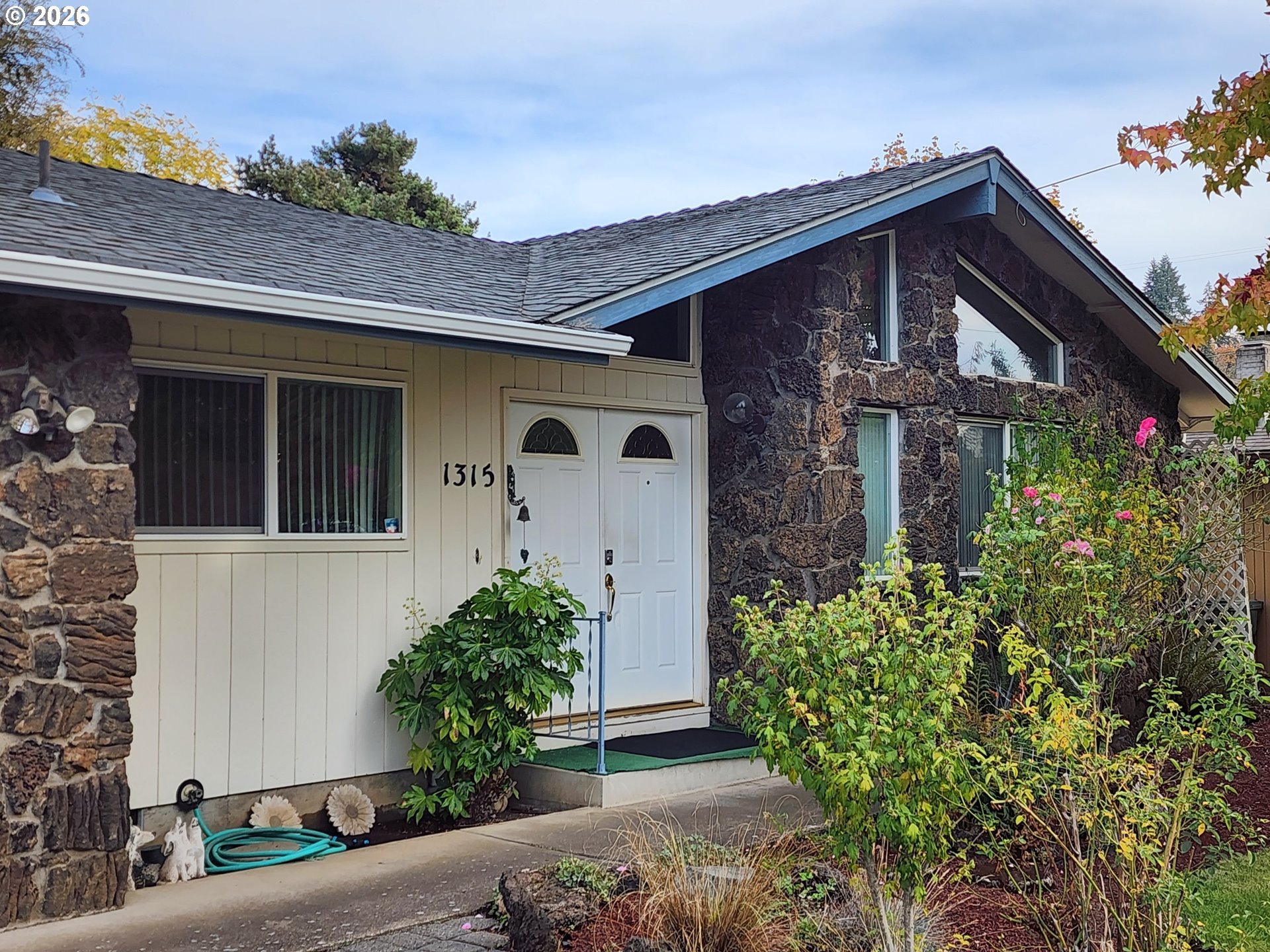 1315 Debrick Rd, Eugene, OR 97401 — photo 3