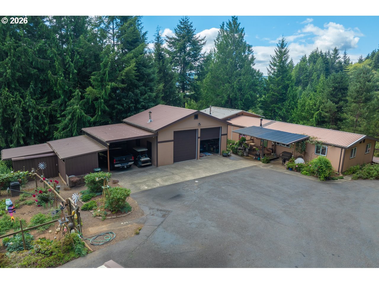 1124 Lower Smith River Rd — photo