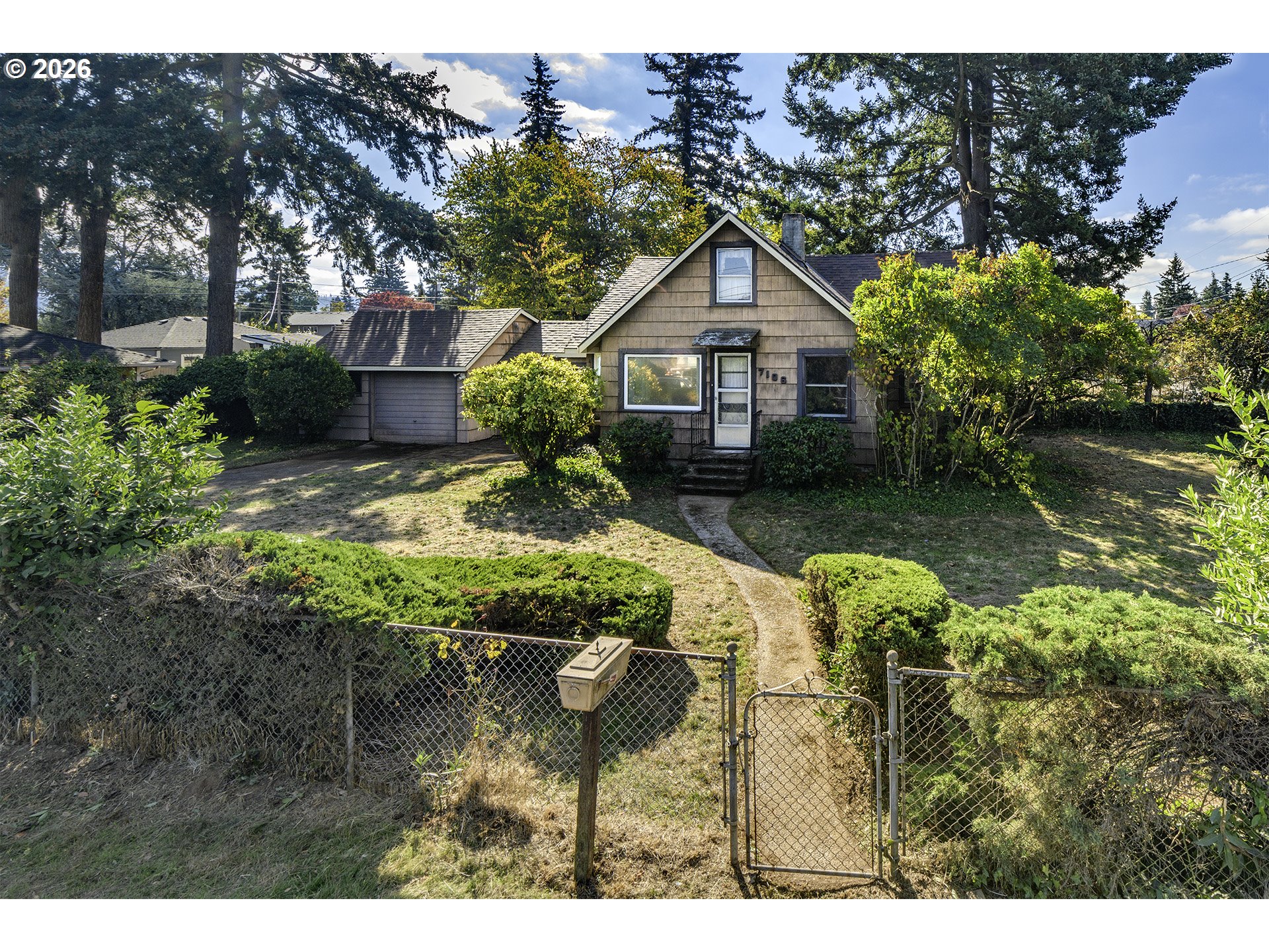 7106 SE Cooper St — photo