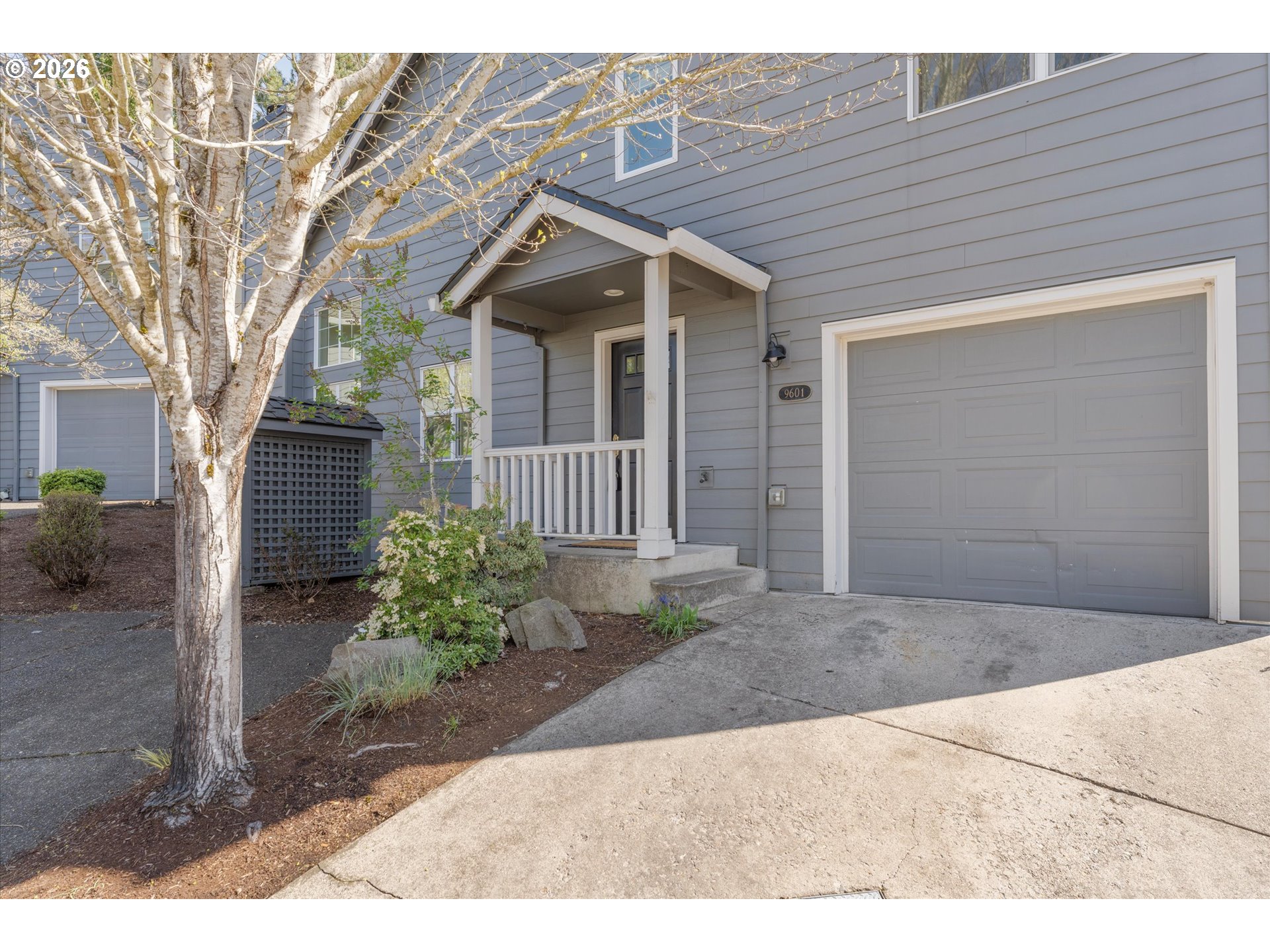 9601 NW Miller Hill Dr — photo