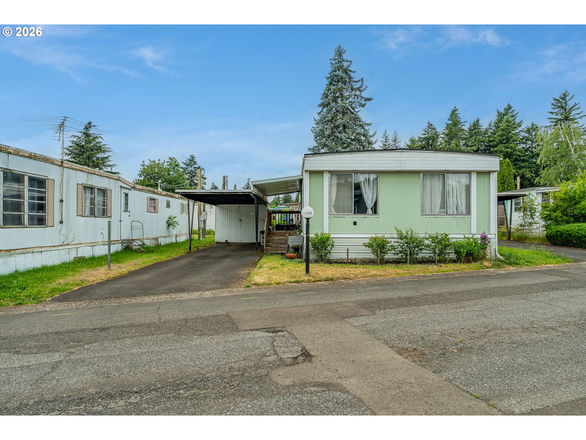 13045 SE Stark St 109 — photo