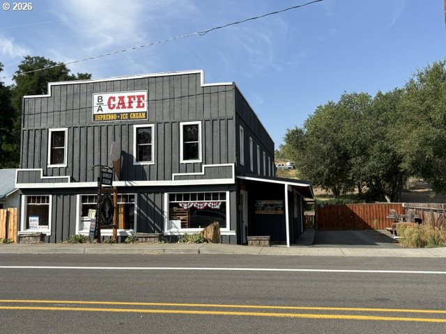 150 E Franklin Ave — photo