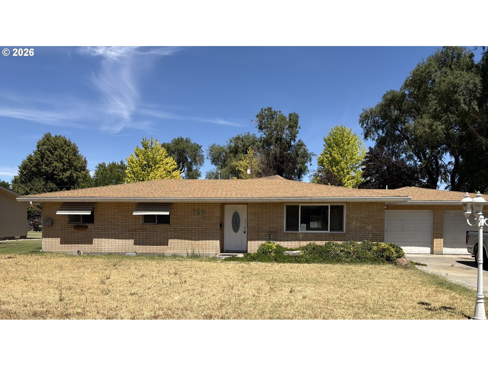 750 W Quince Ave — photo