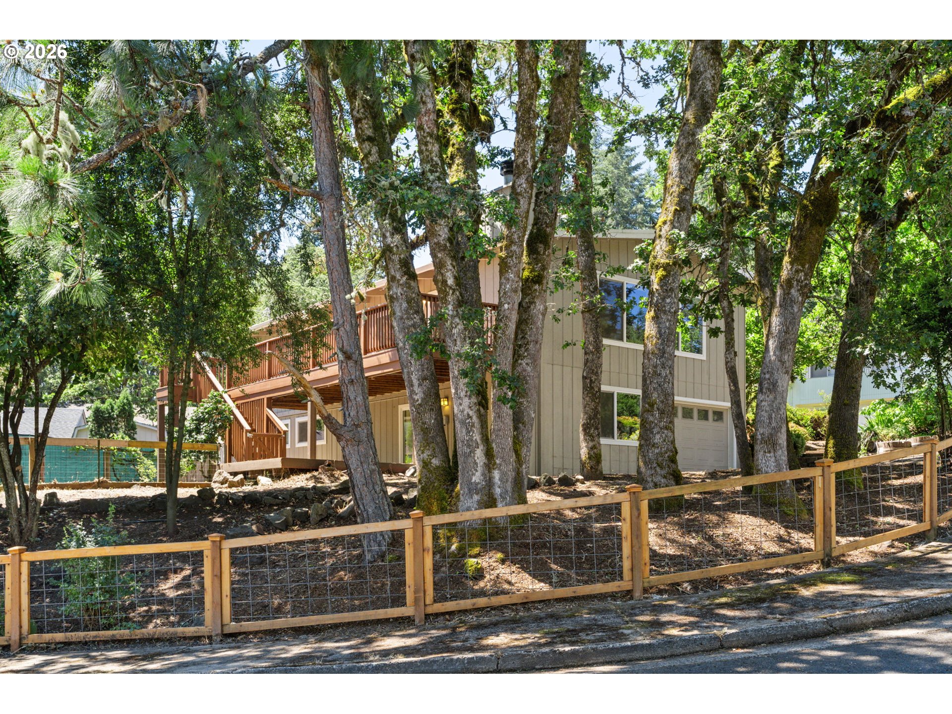 975 E 44th Ave, Eugene, OR 97405 — photo 3