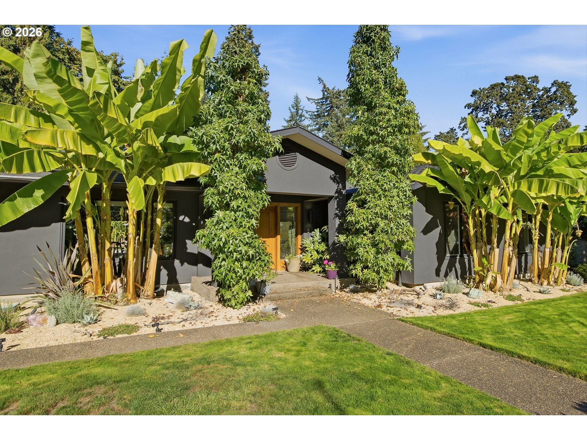 1545 S Mary Failing Ct — photo