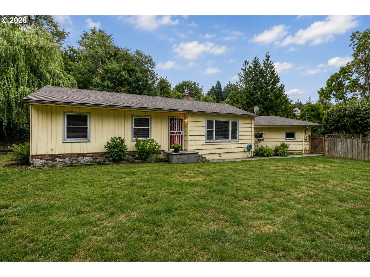 9314 SW Terwilliger Blvd — photo