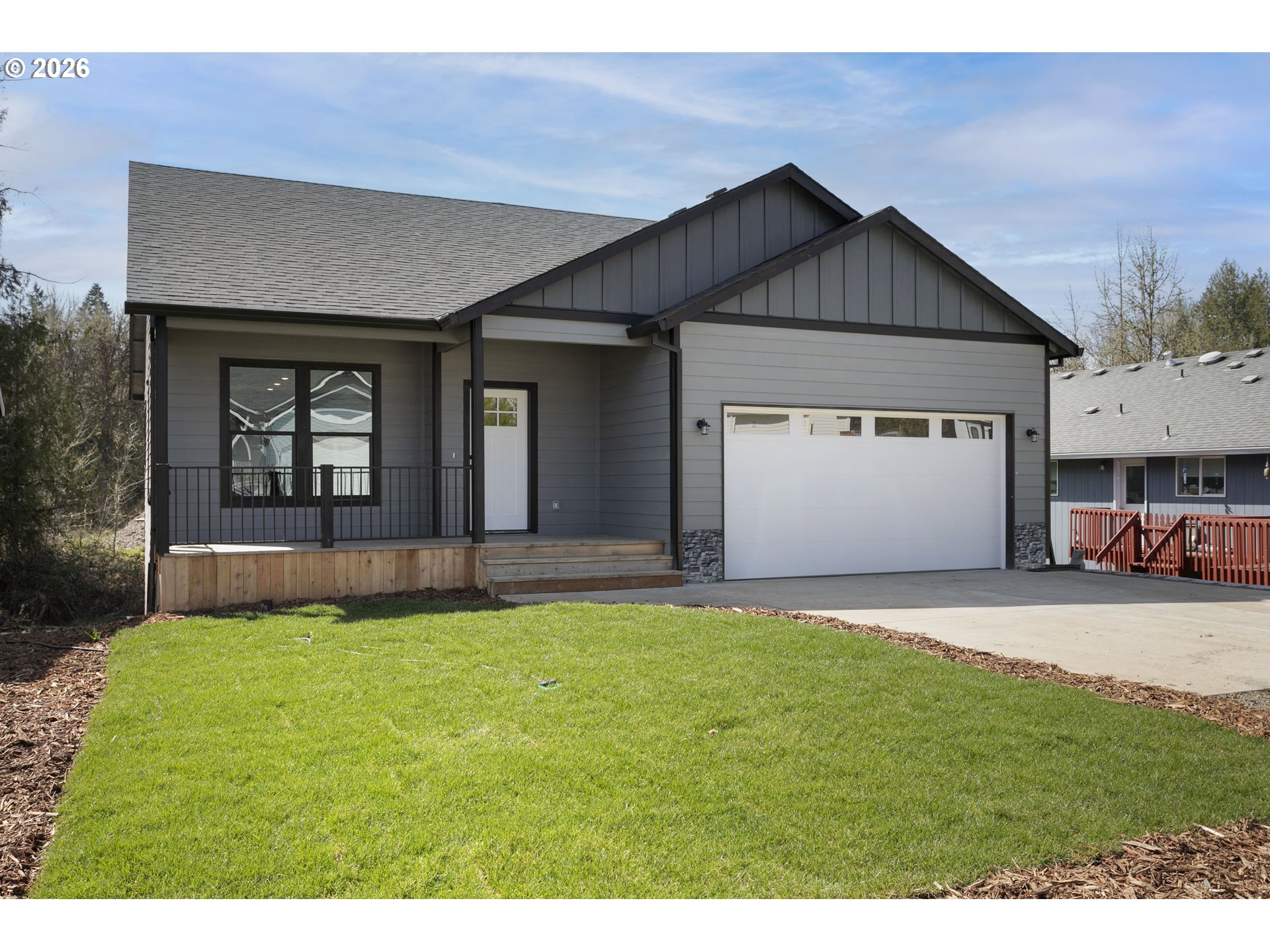 233 E ST, Vernonia, OR 97064 — photo 2