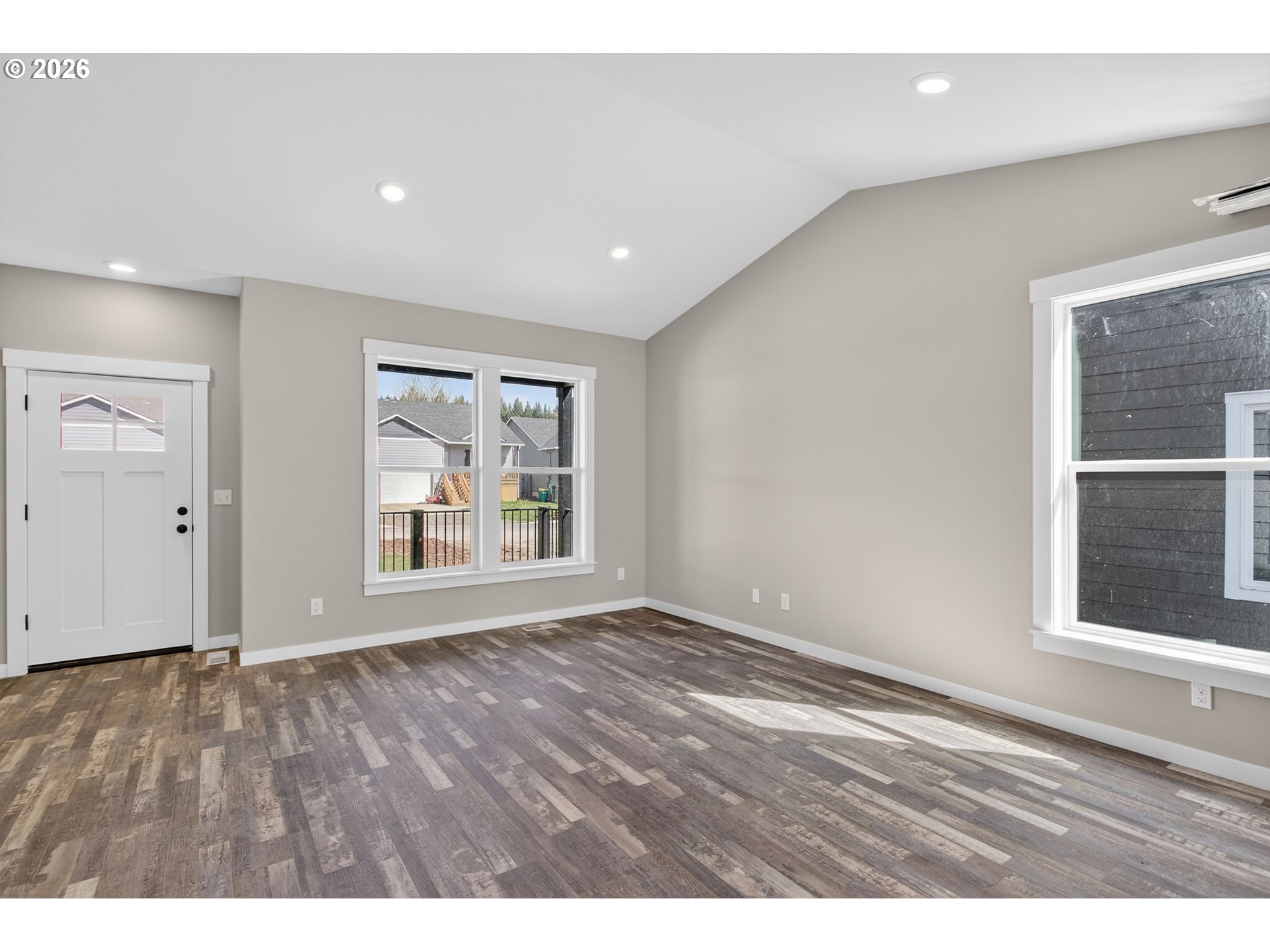 233 E ST, Vernonia, OR 97064 — photo 3