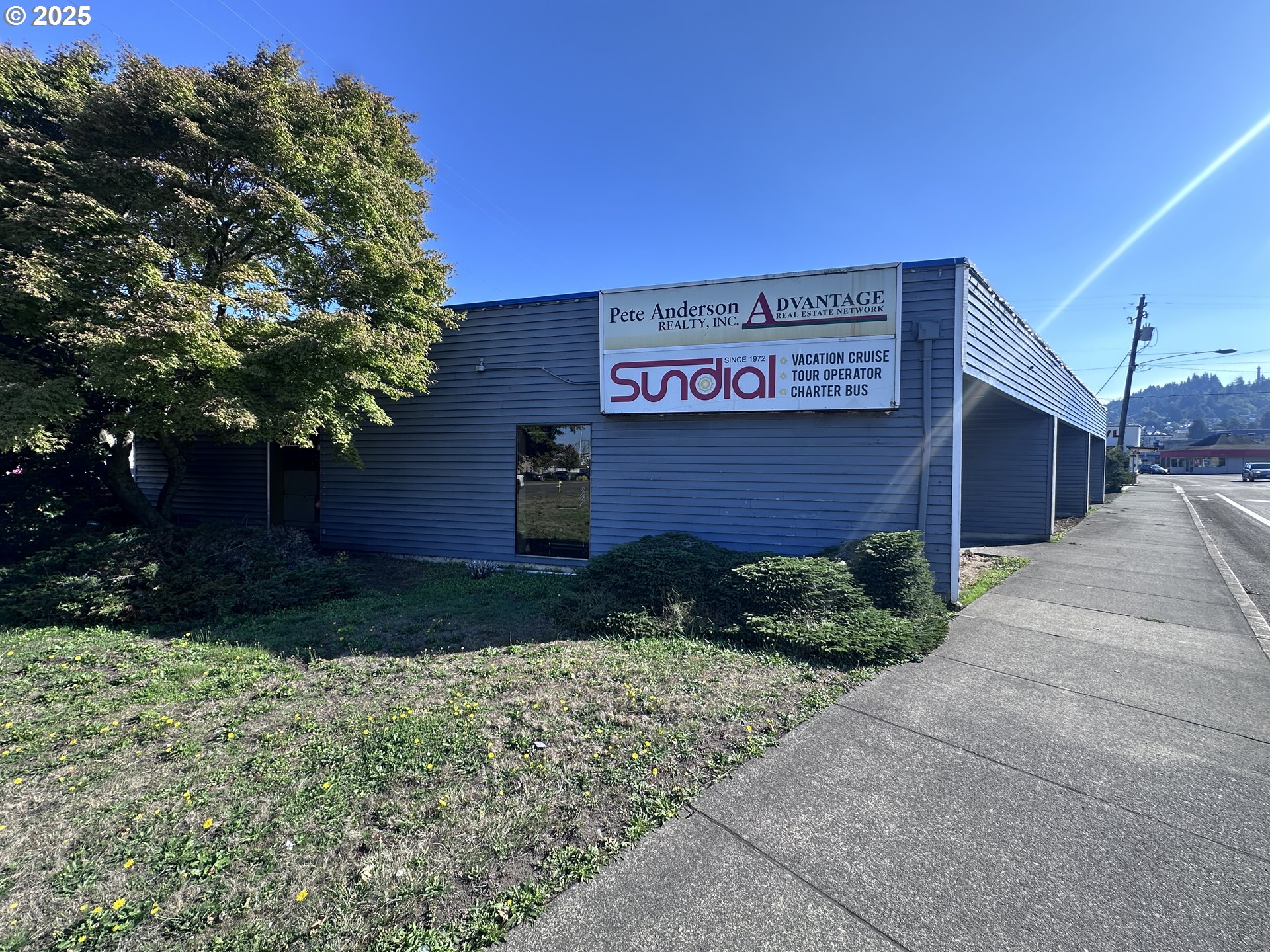 750 Marine Dr — photo