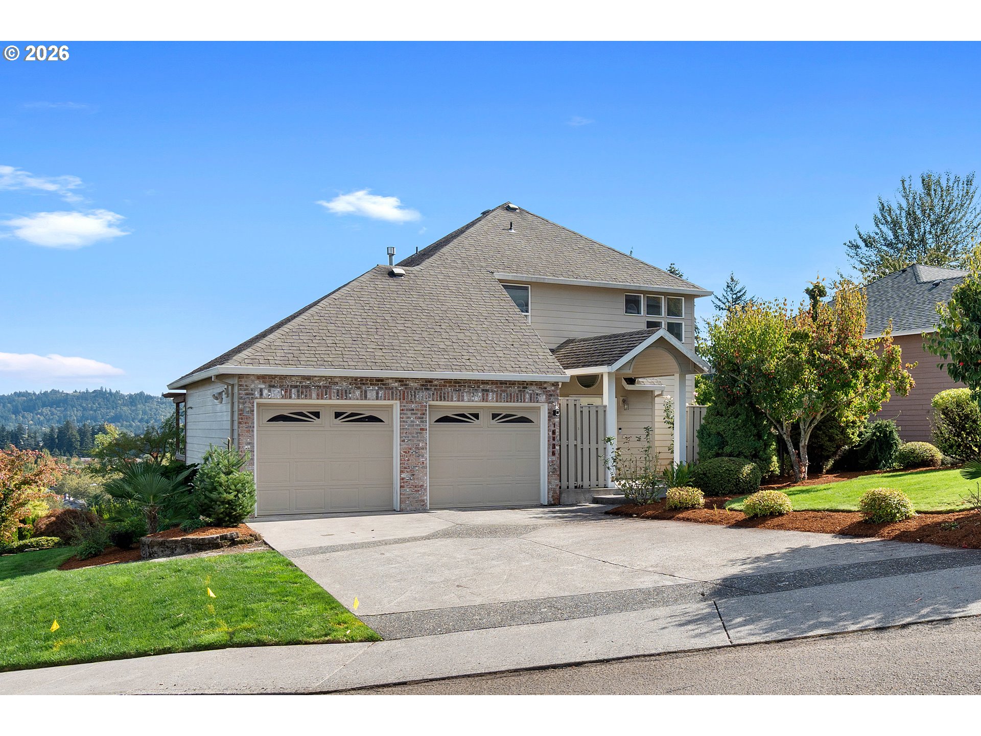 16436 SE Meadowland Ct — photo
