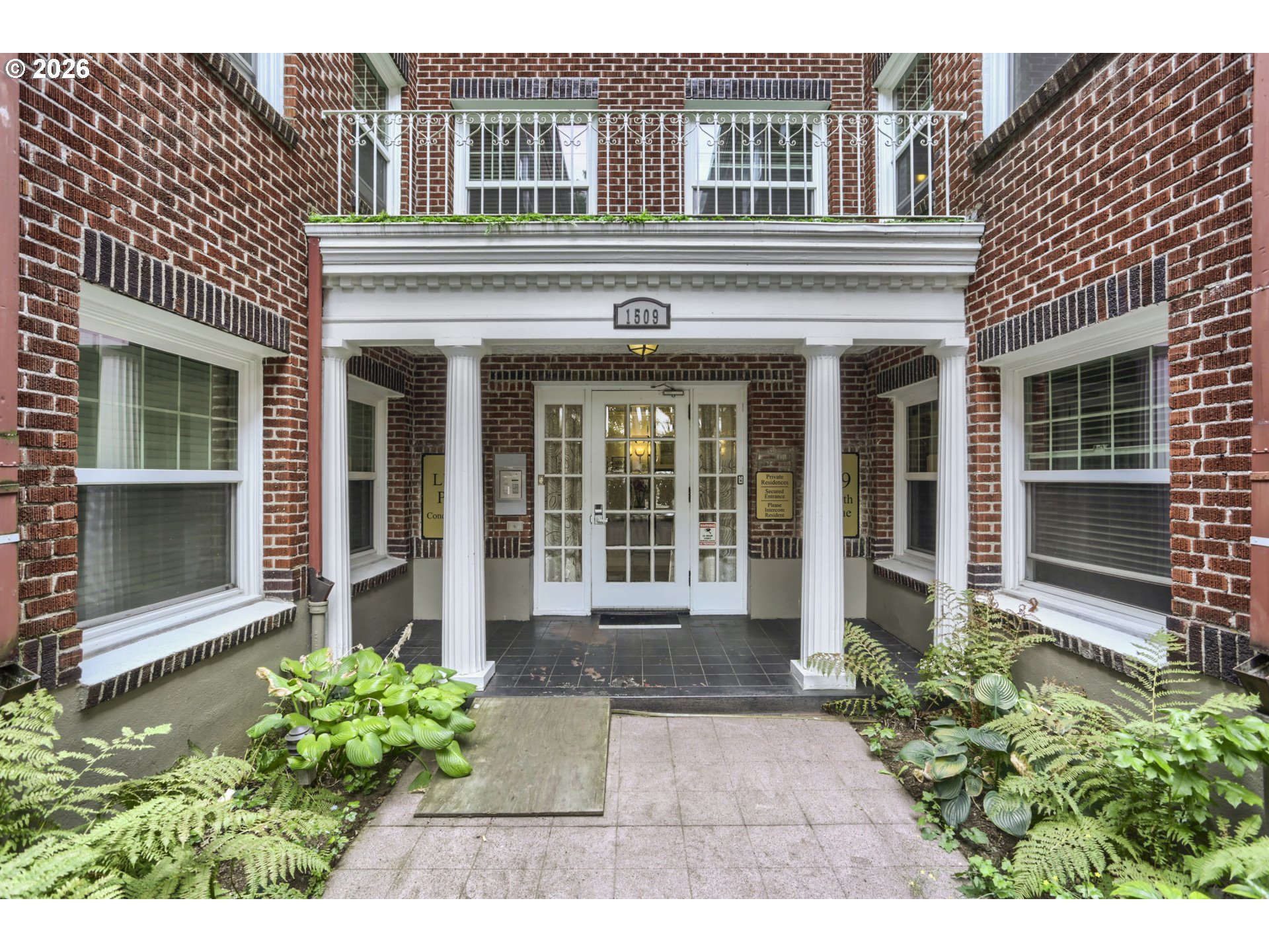 1509 NE 10th Ave 106 — photo
