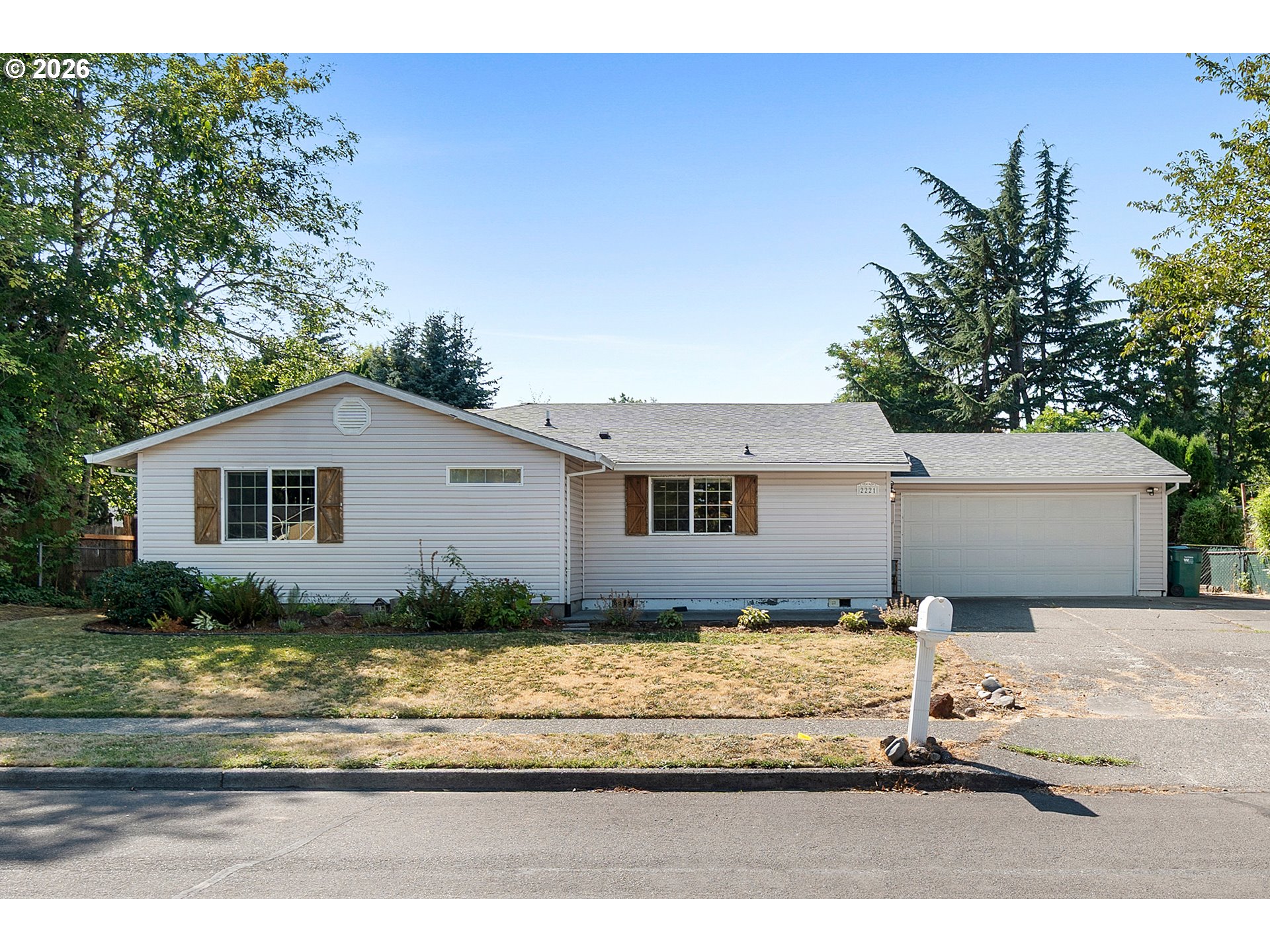 2221 SW Indian Mary Ct — photo