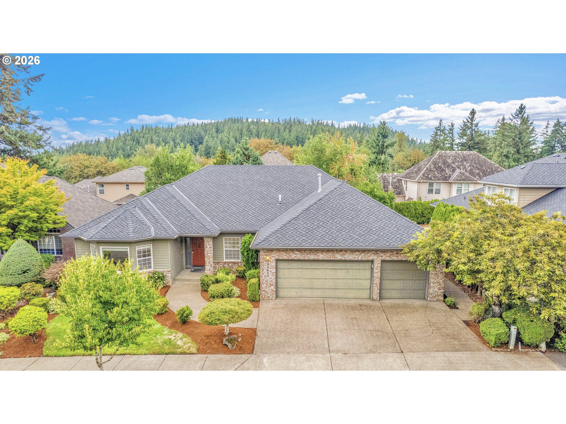 11415 SE Highland Loop — photo