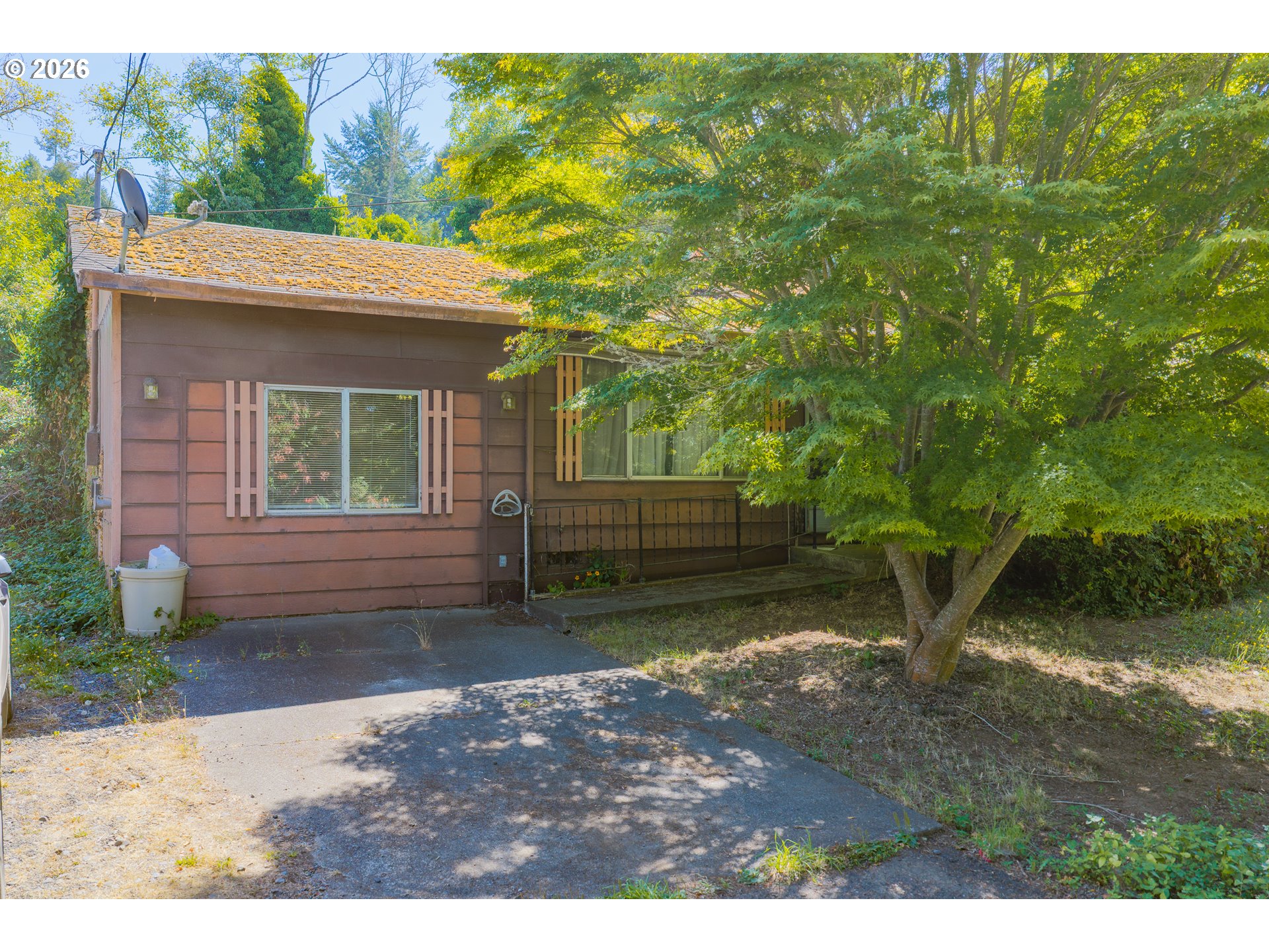 190 N Vernon St — photo