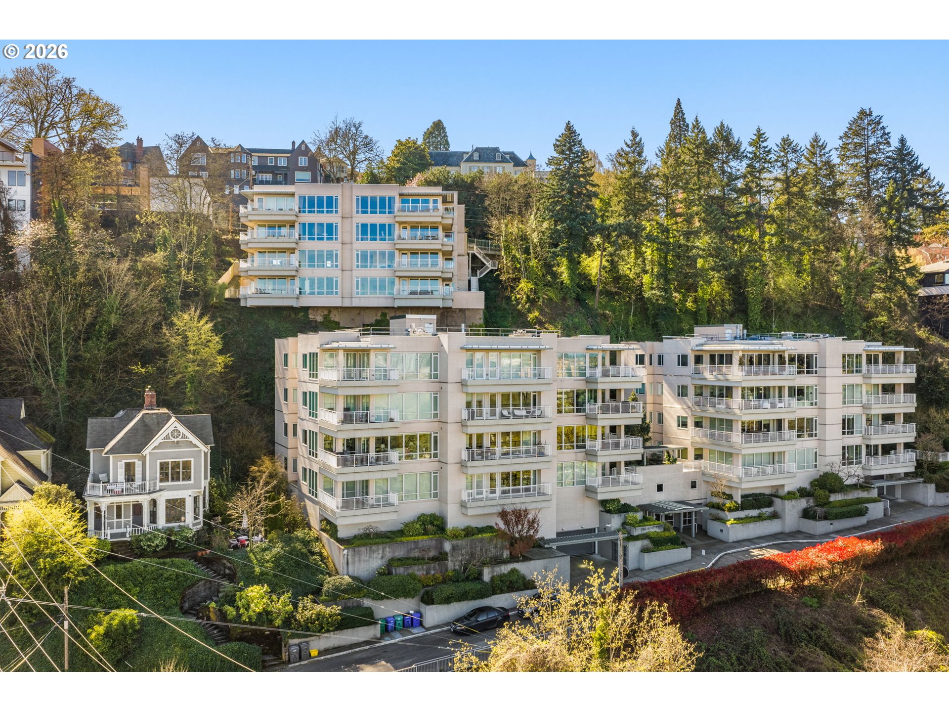 2020 SW Market Street Dr 303 — photo