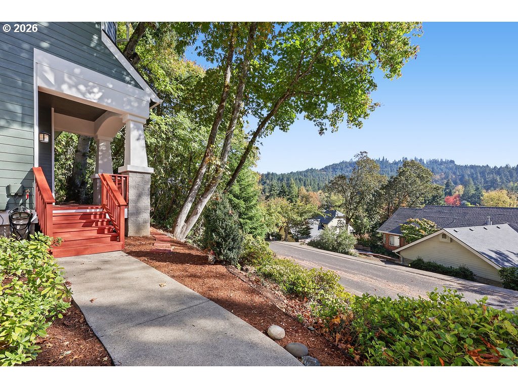 4245 Bent Tree Ln, Eugene, OR 97405 — photo 3