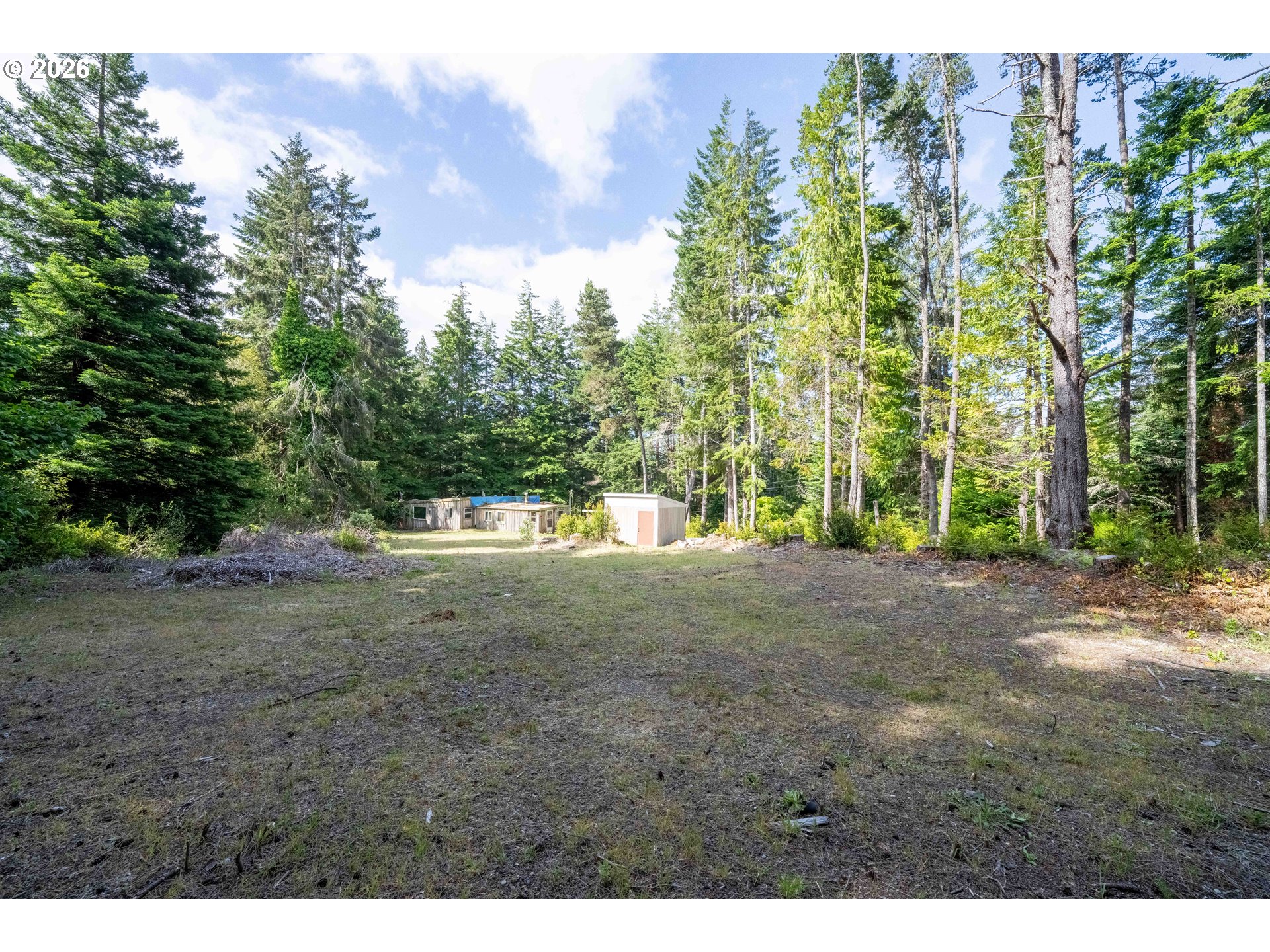69175 SHARP RD, North Bend OR 97459