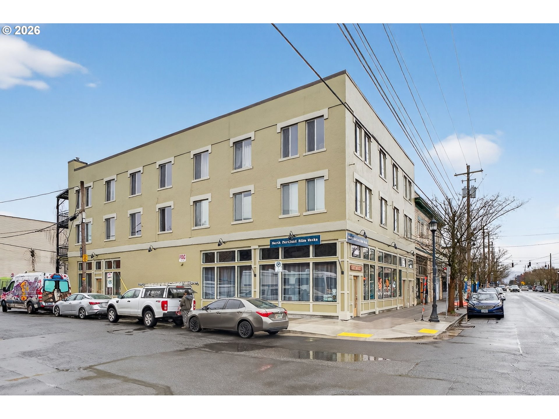 708 N Killingsworth St 11 — photo