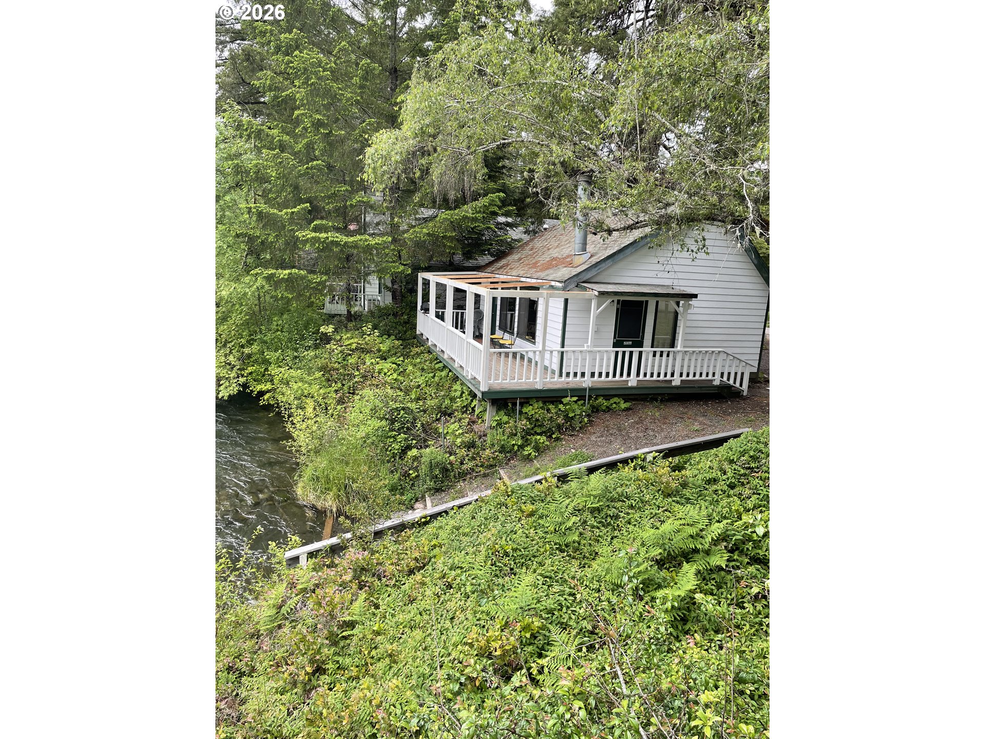 54460 McKenzie River Dr — photo