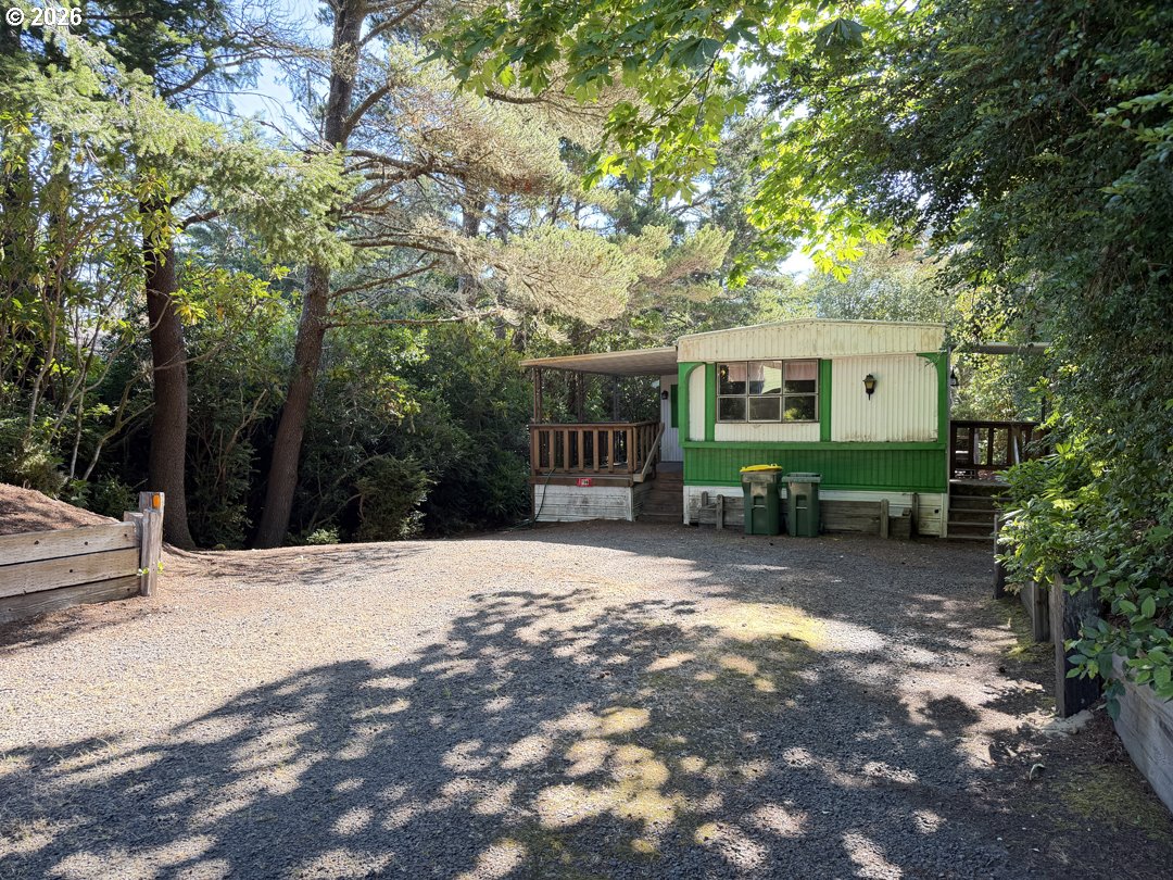 1600 Rhododendron Dr 196 — photo