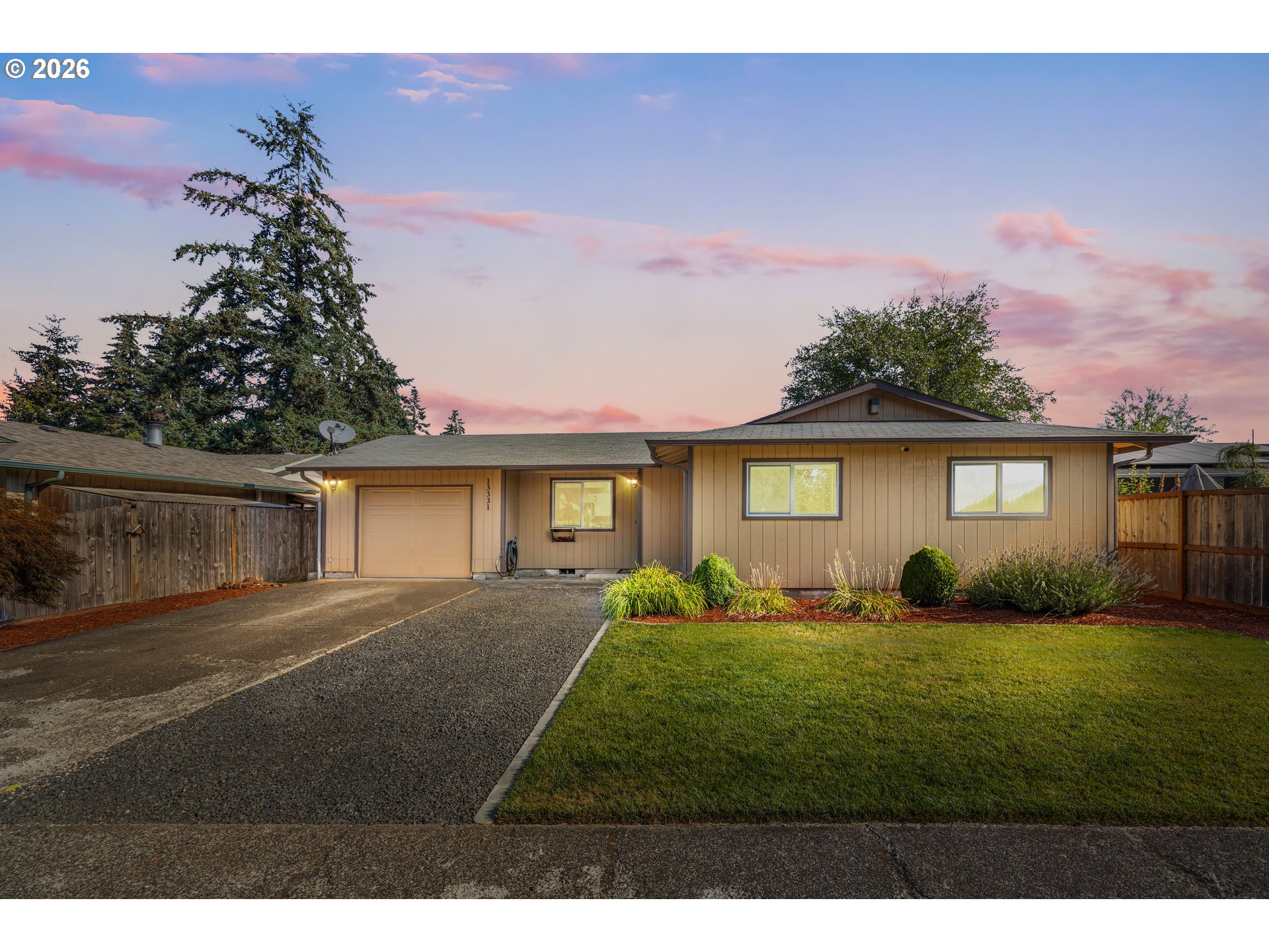 13331 Lakewood Dr — photo