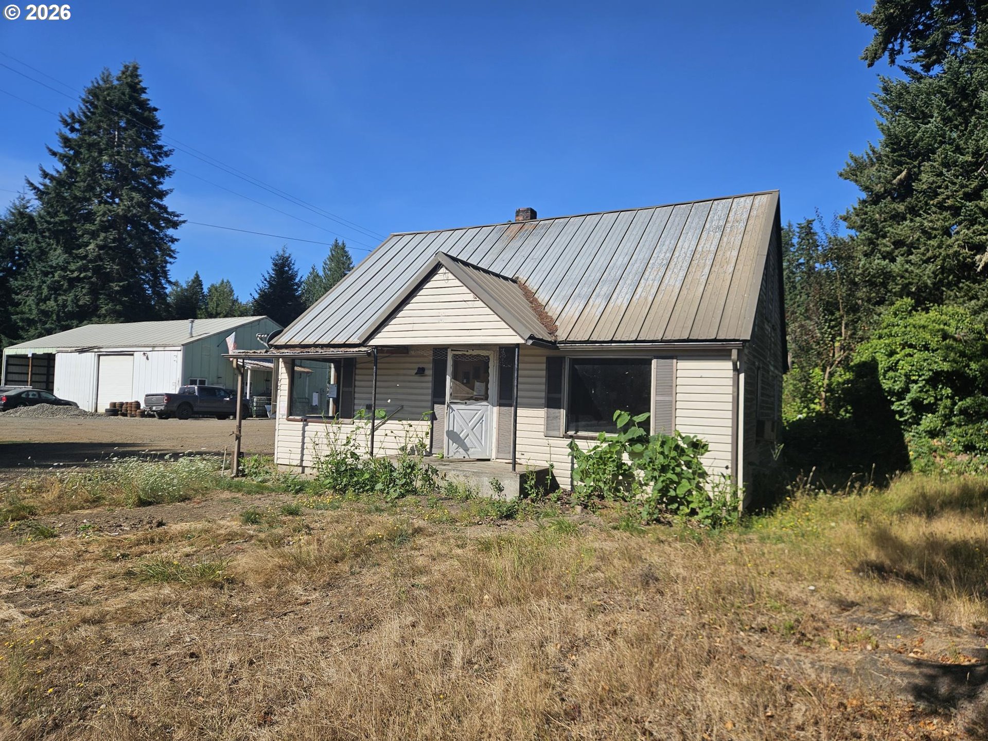 1921 N Mist Dr — photo