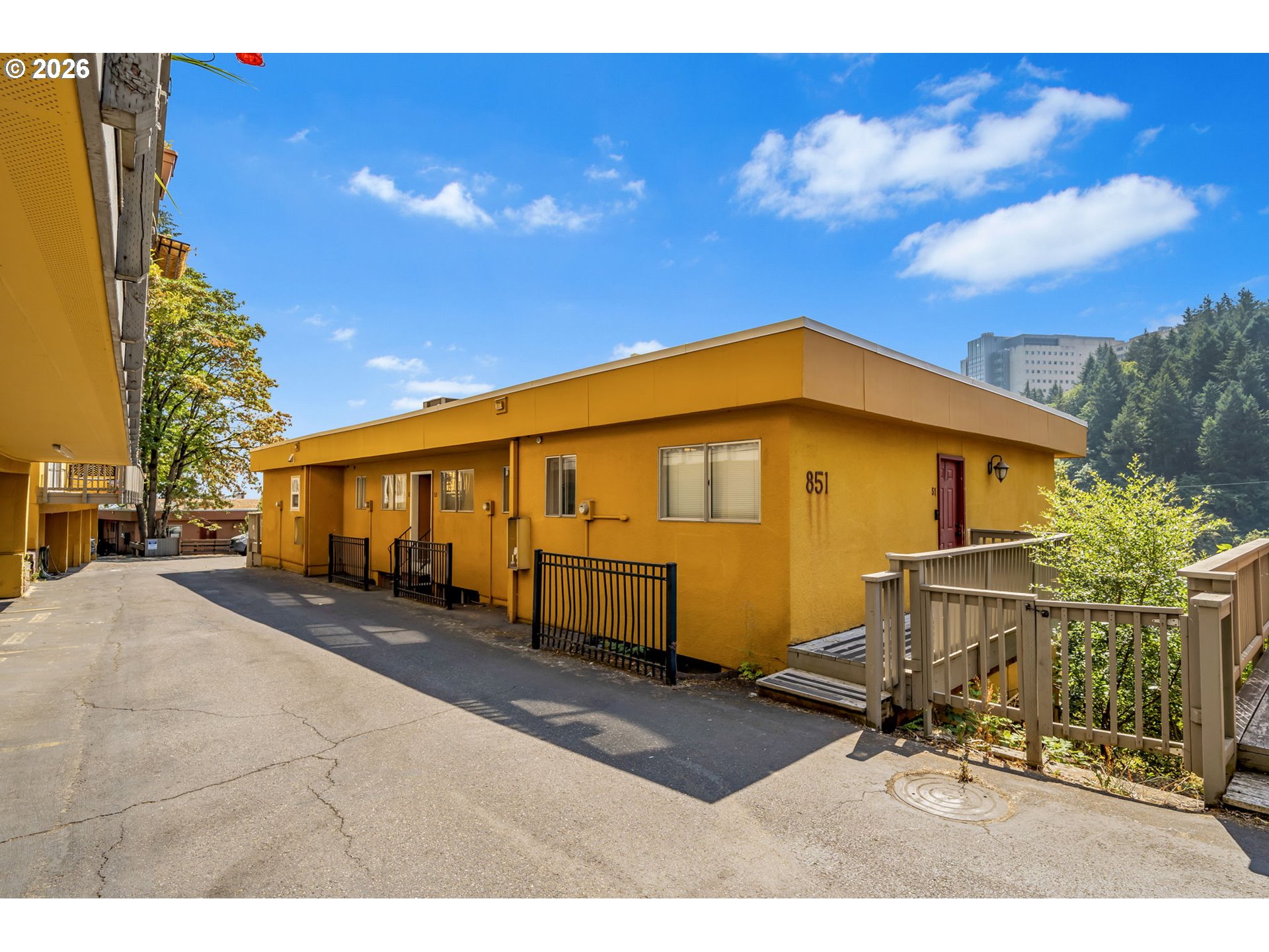851 SW Broadway Dr 52 — photo