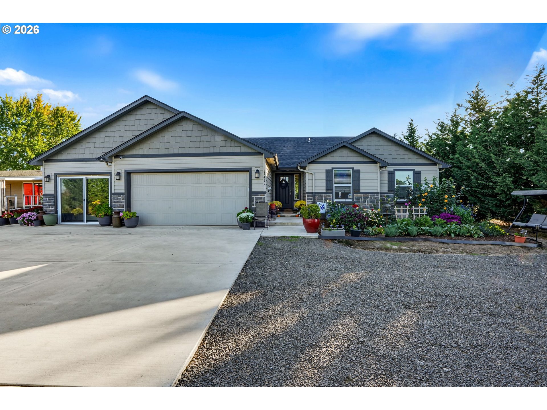 35447 E Knox Butte Rd — photo