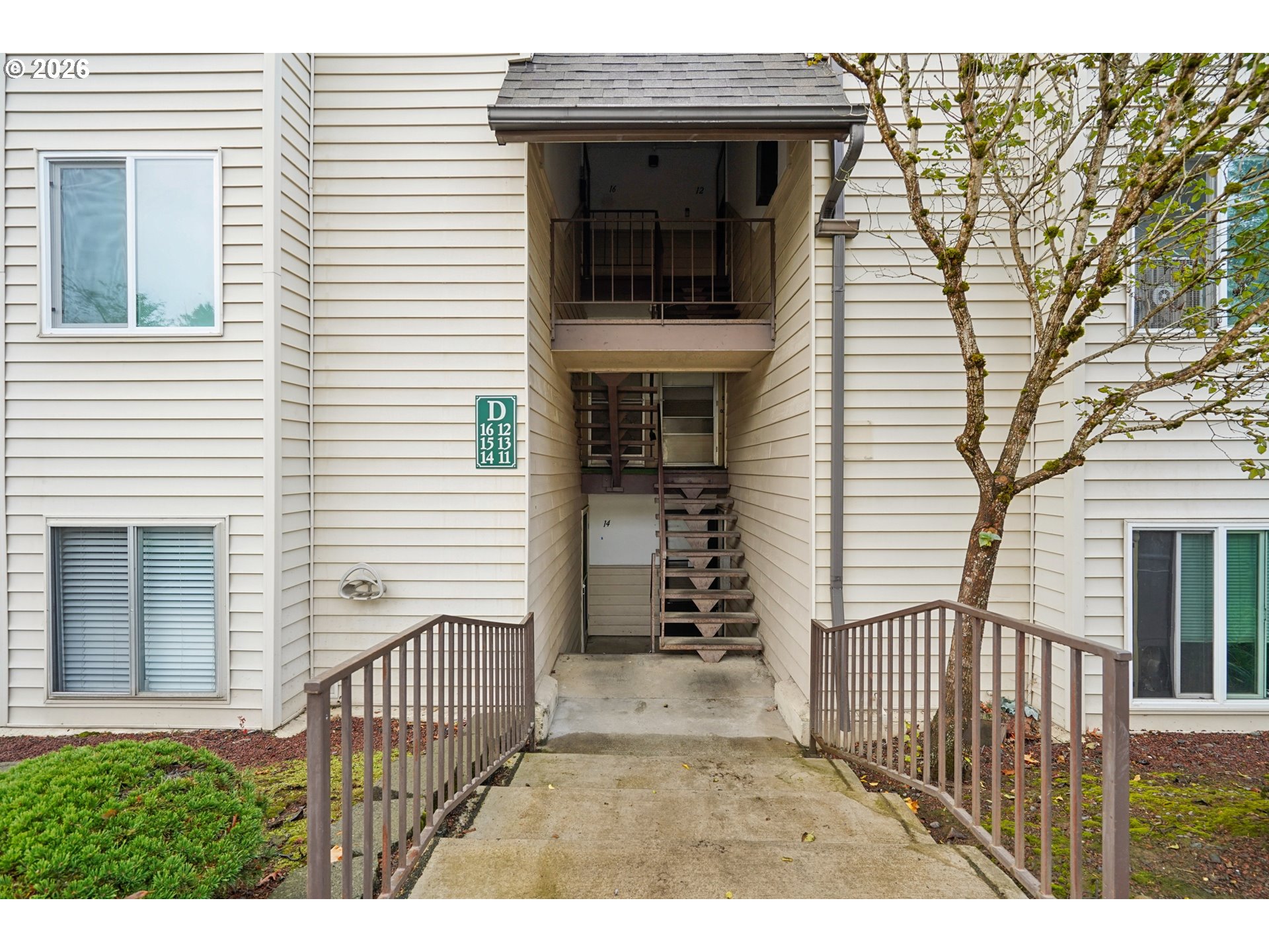 200 SW Florence Ave Unit D14 — photo