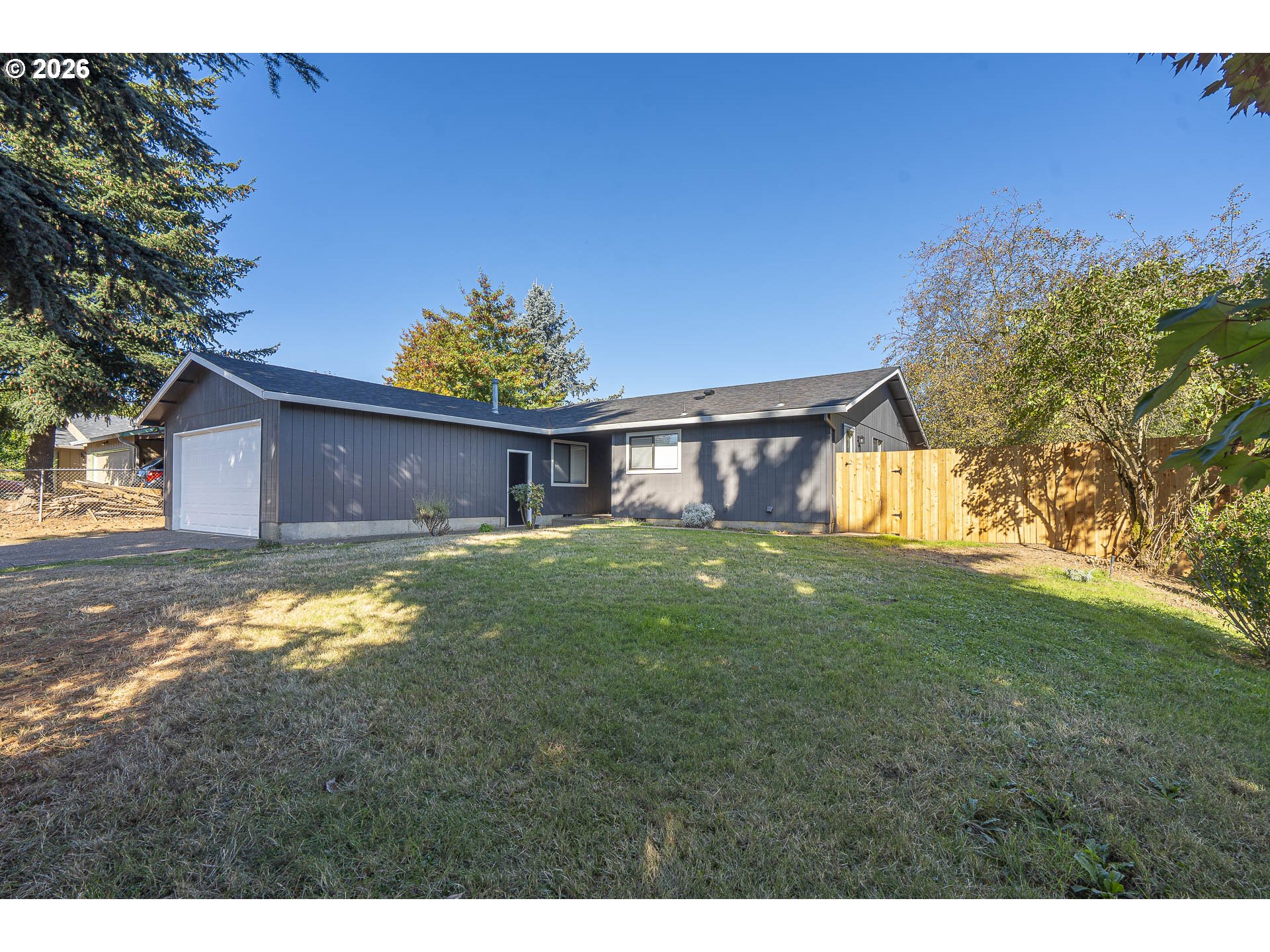 2713 E Walnut Ave, Newberg, OR 97132 — photo 2