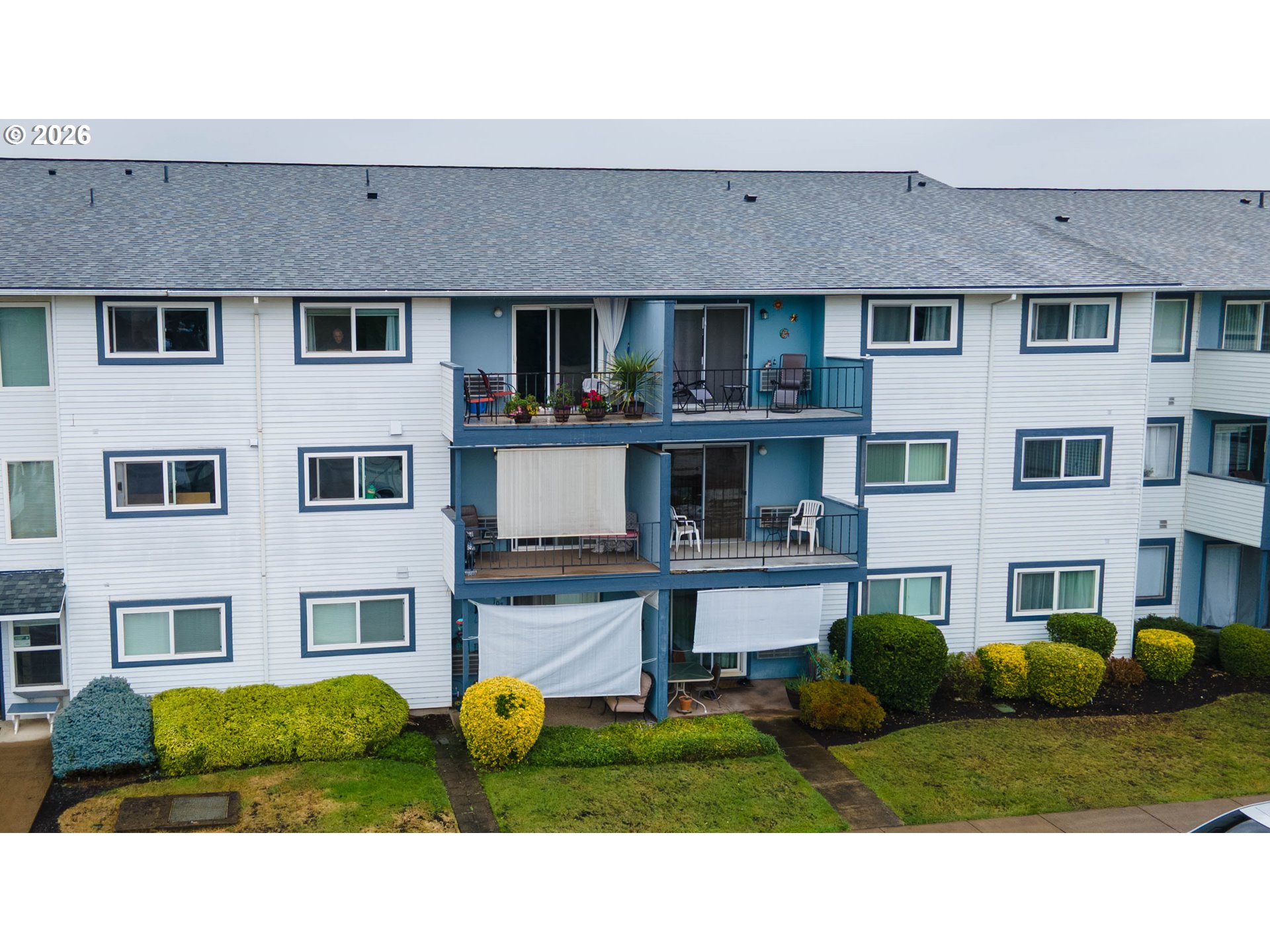 950 Evergreen Rd, Woodburn, OR 97071 — photo 2