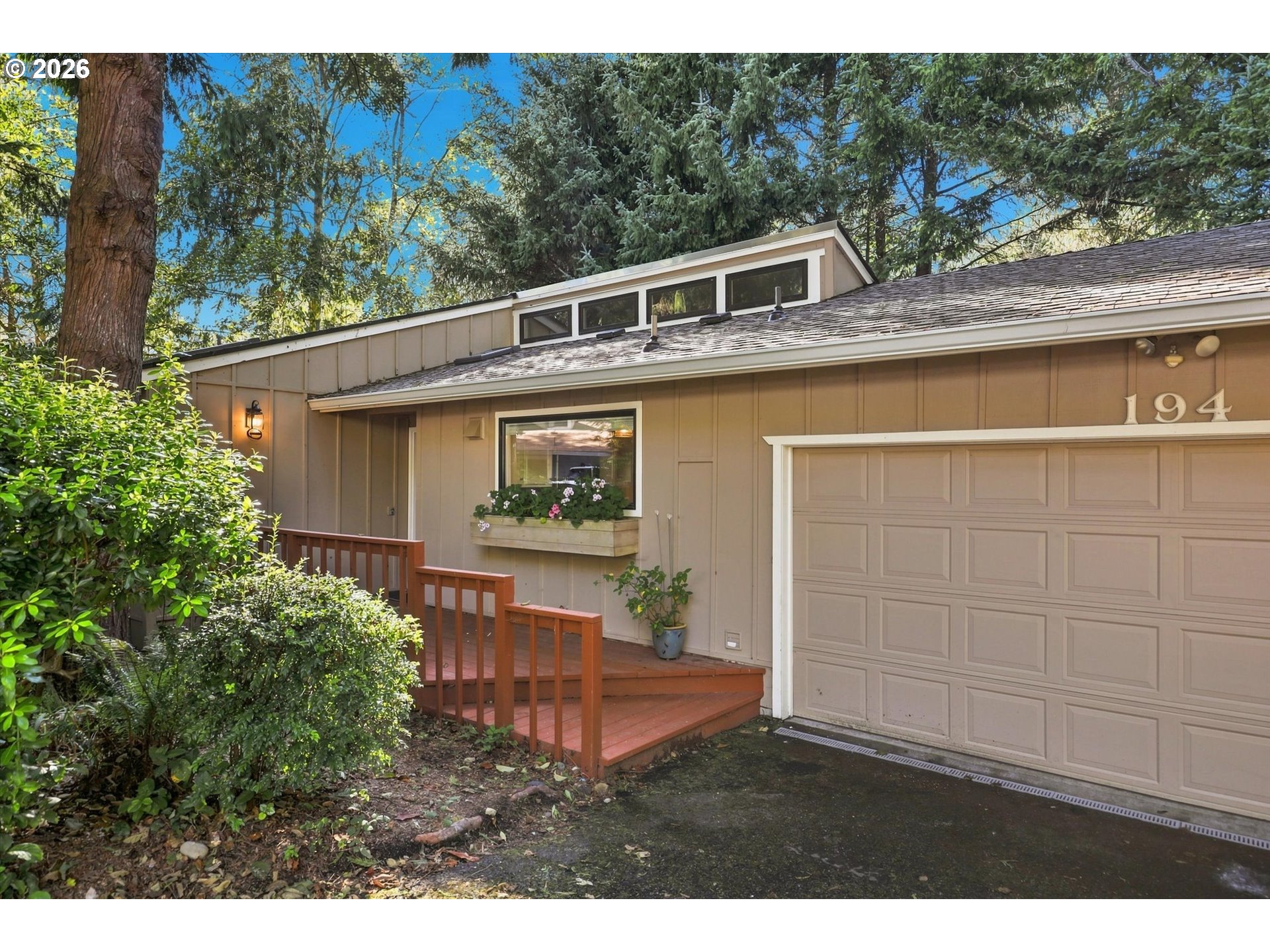 194 SW The Pines Dr — photo