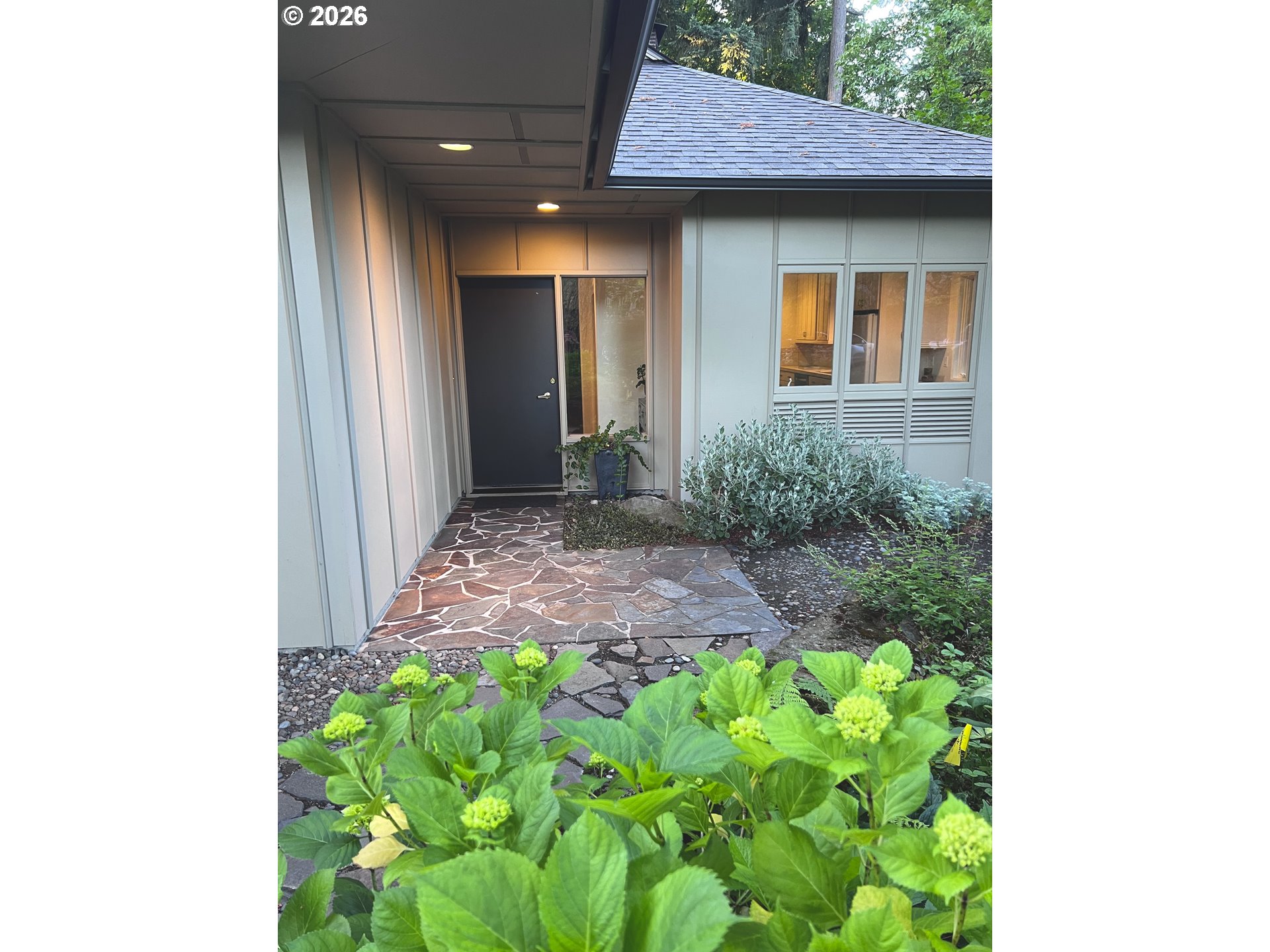589 Ridgeway Rd, LakeOswego, OR 97034 — photo 3