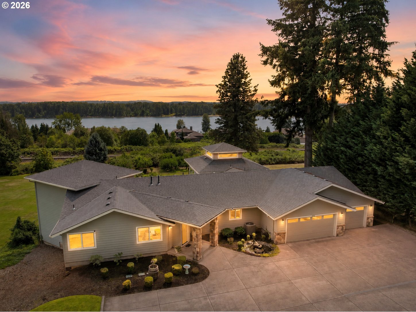 16109 SE Evergreen Hwy — photo