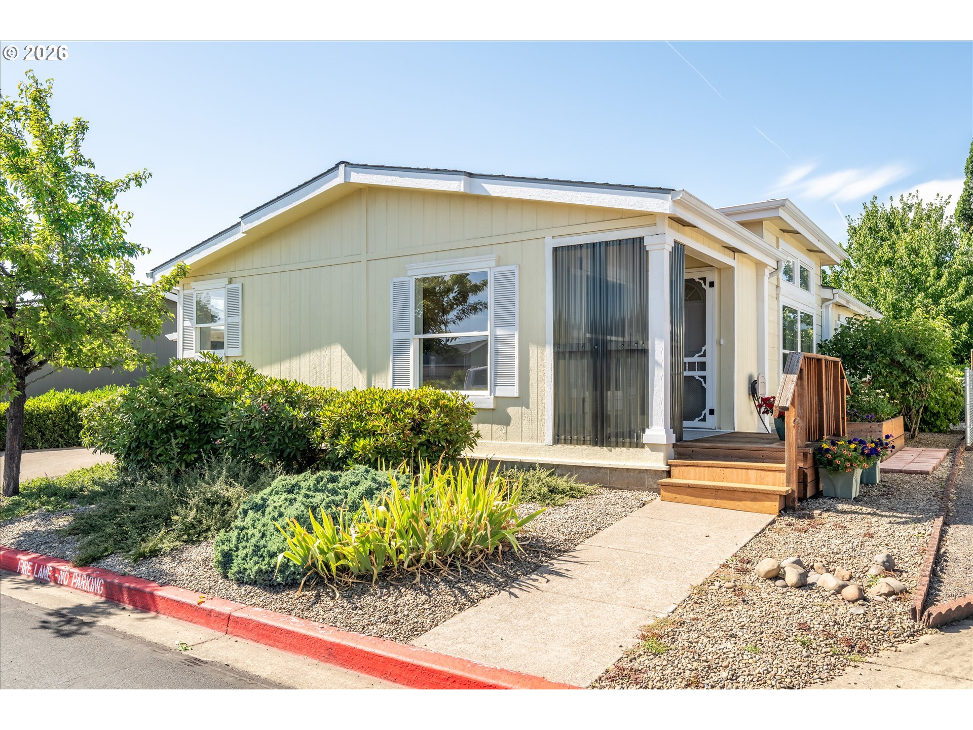 2242 Maia Loop, Springfield, OR 97477