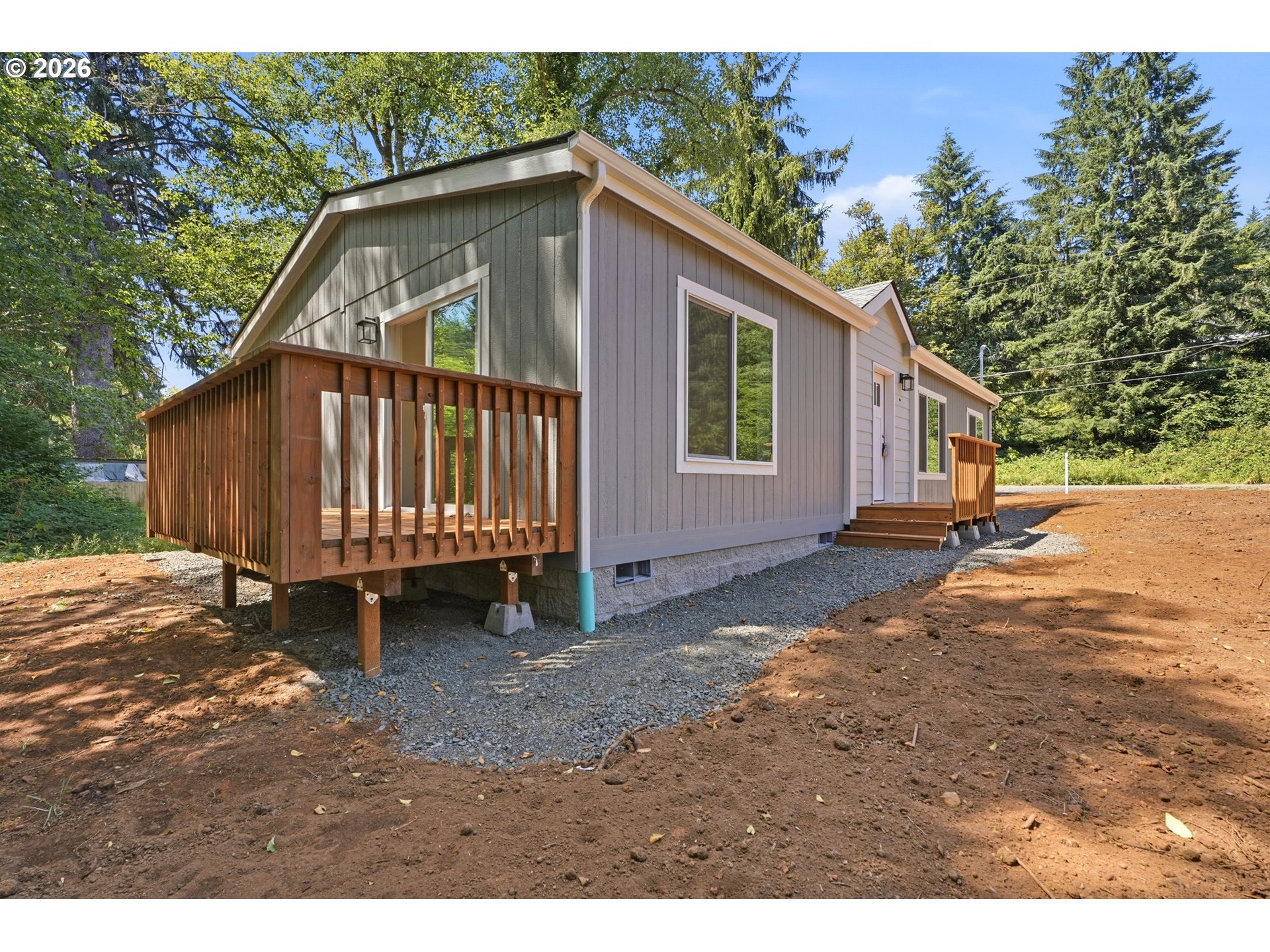 620 N Wayside Loop — photo