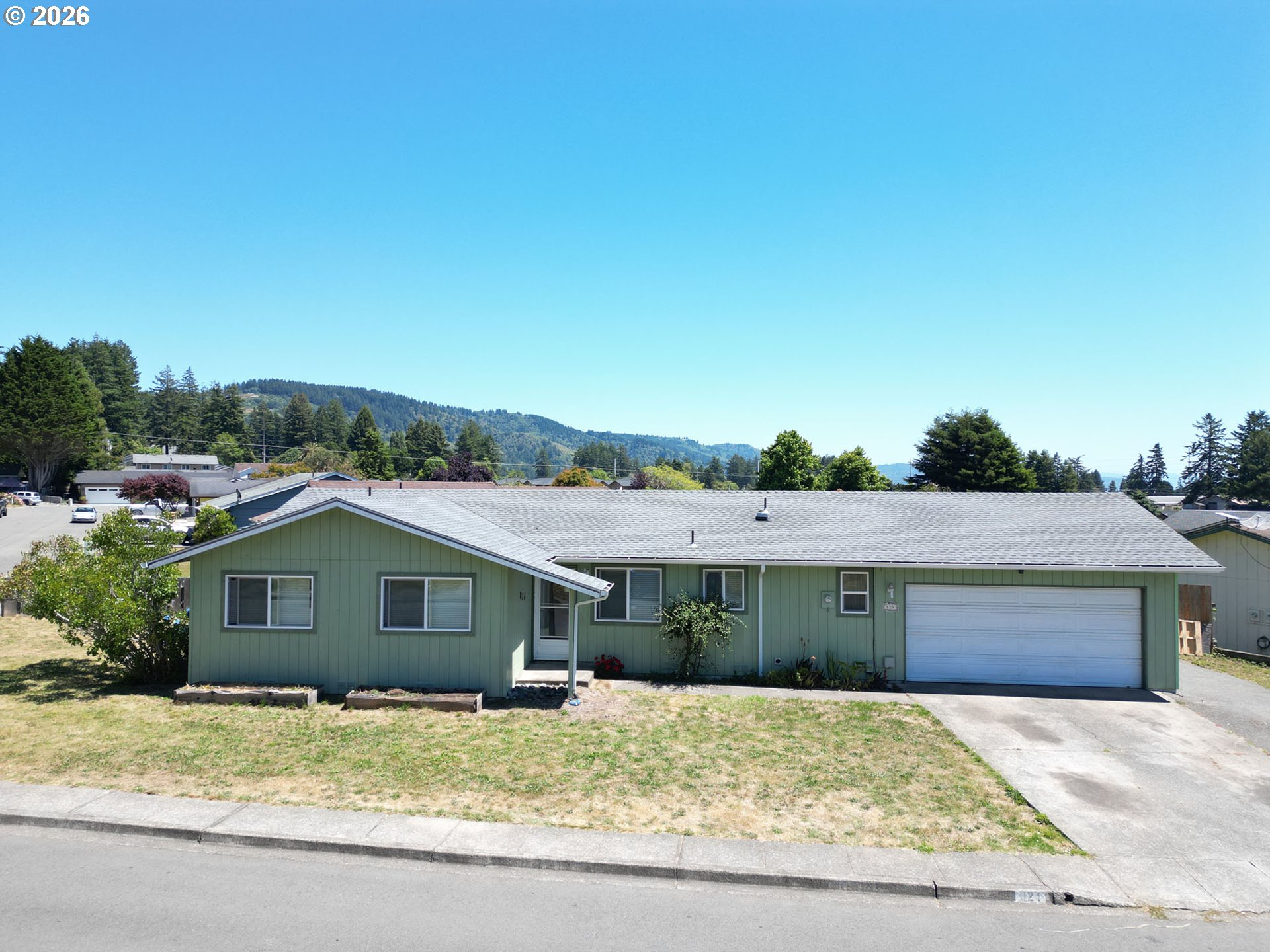 824 Kevin Pl — photo