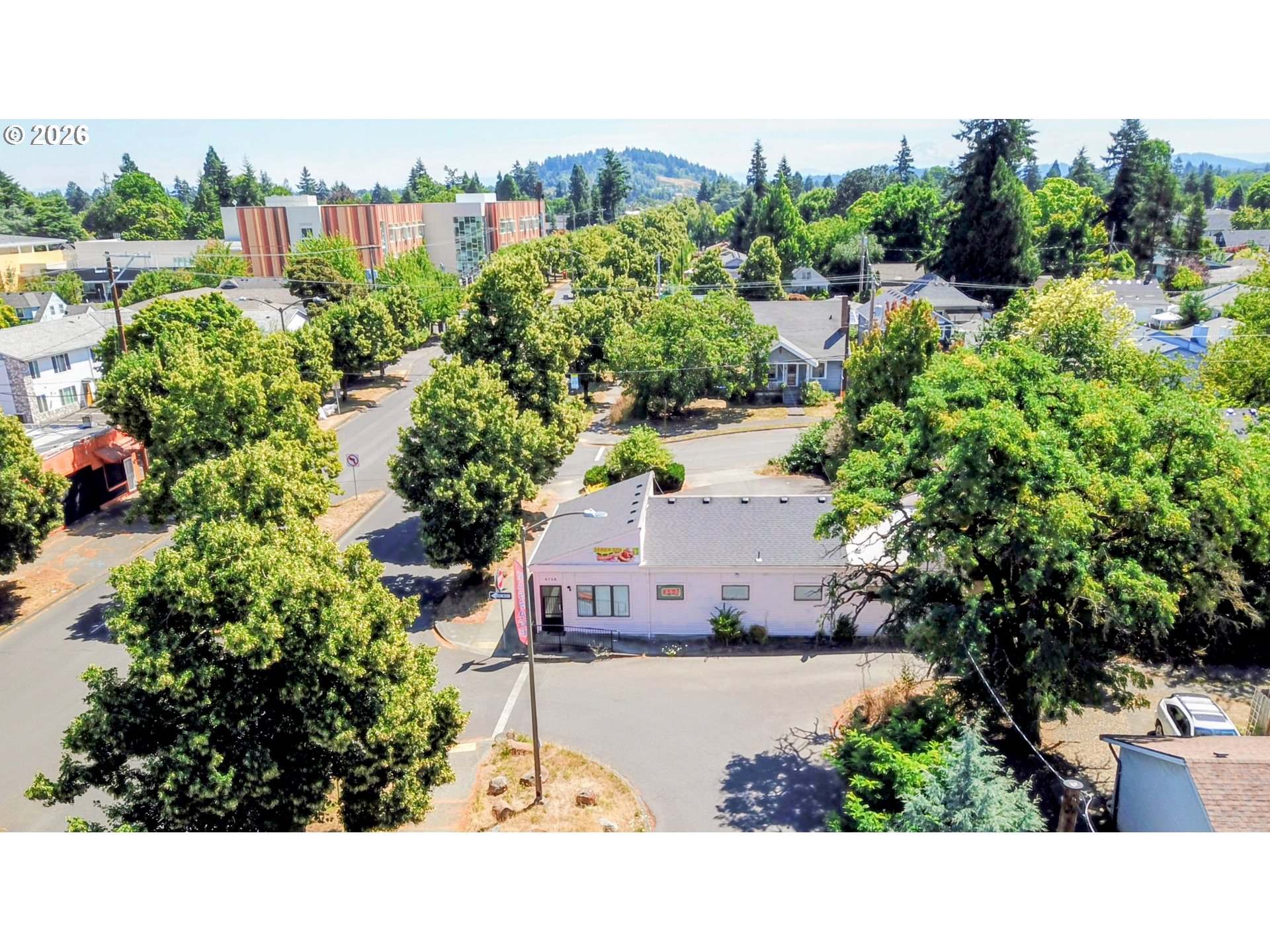 6736 SE Powell Blvd — photo