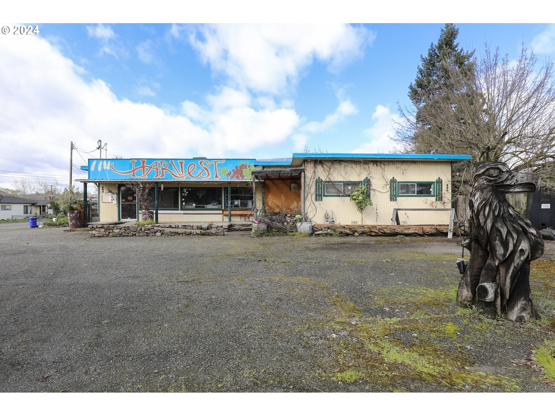 501 NW Douglas Blvd — photo