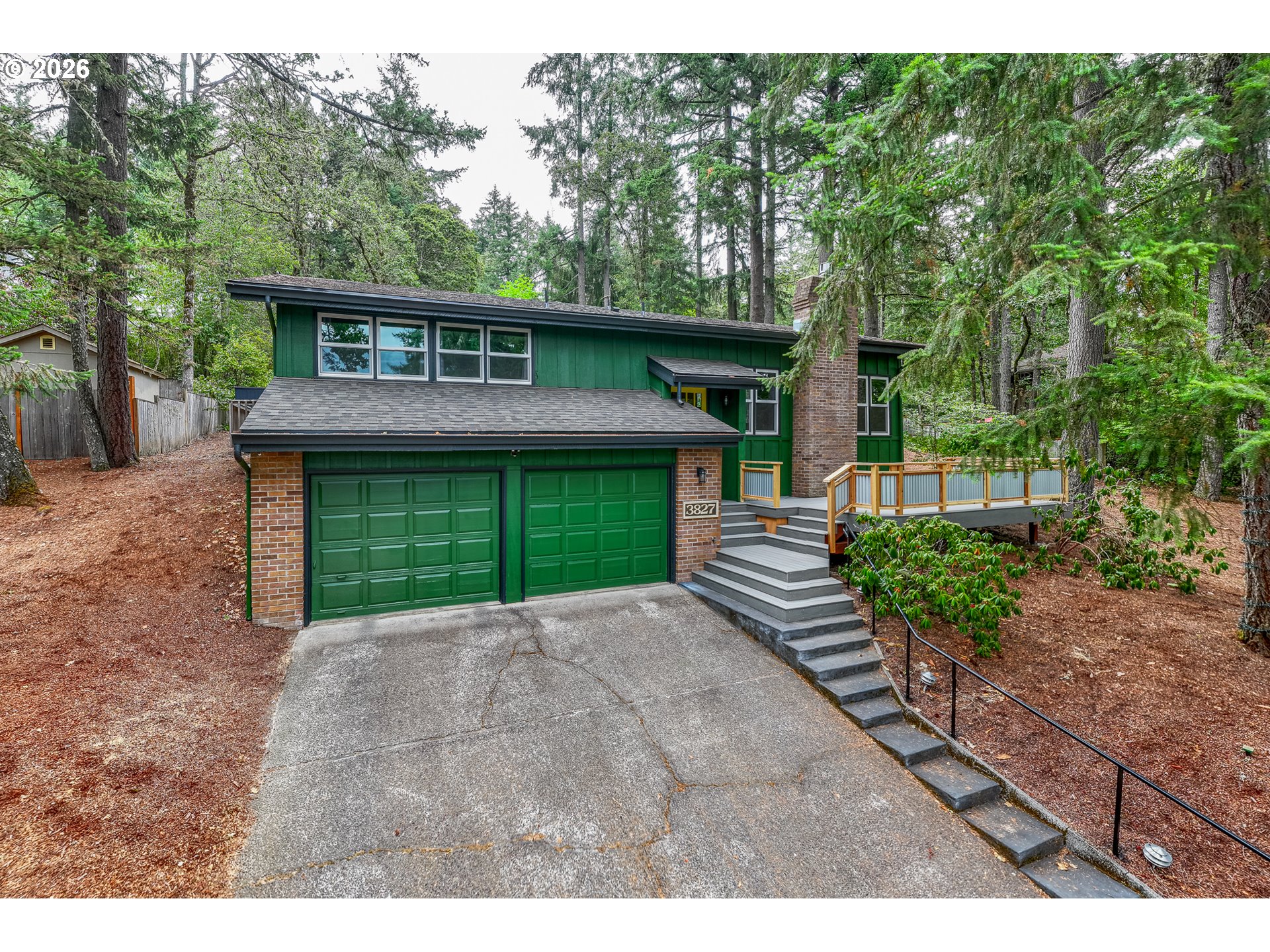 3827 Vine Maple St — photo