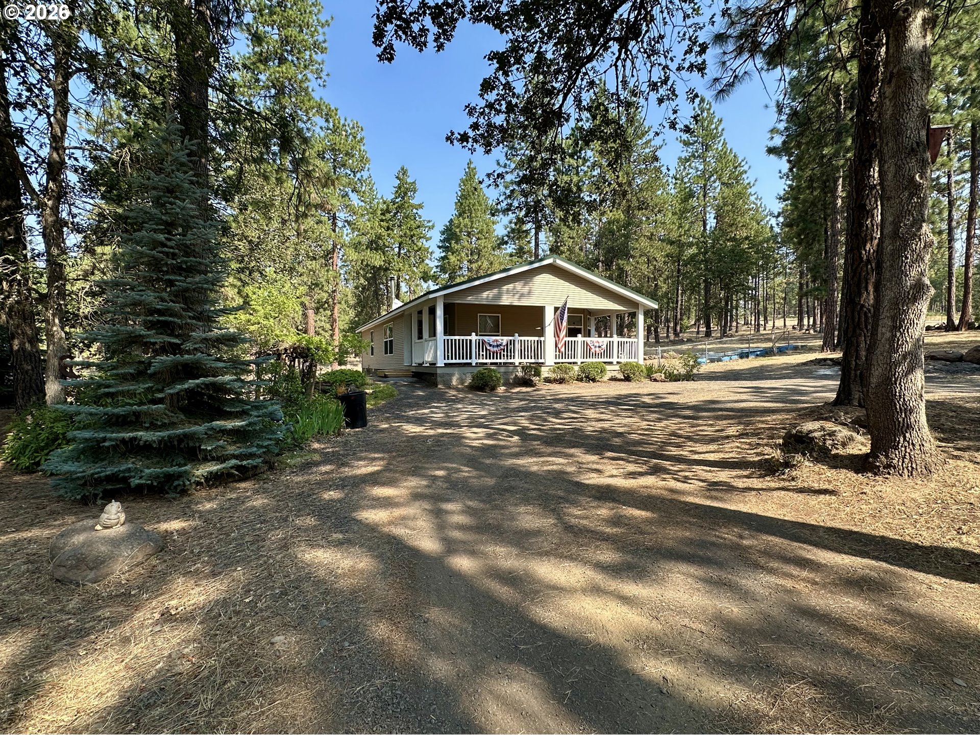 215 E Ponderosa Dr — photo
