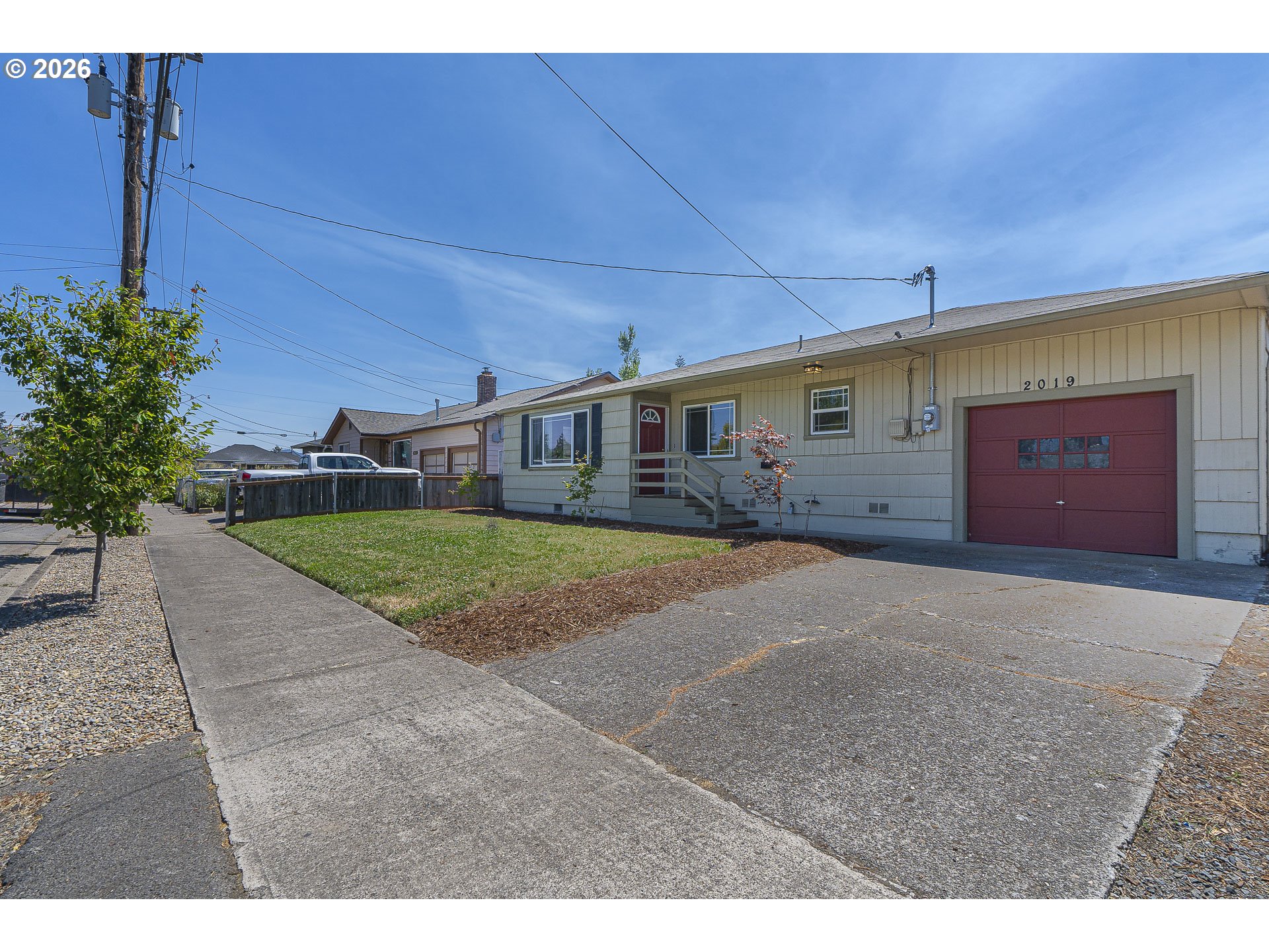 2019 E St, Springfield, OR 97477 — photo 3