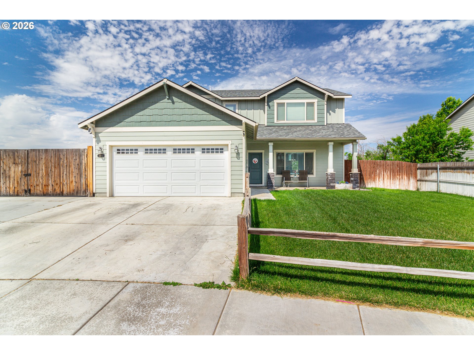 2375 NW Valley View Dr — photo