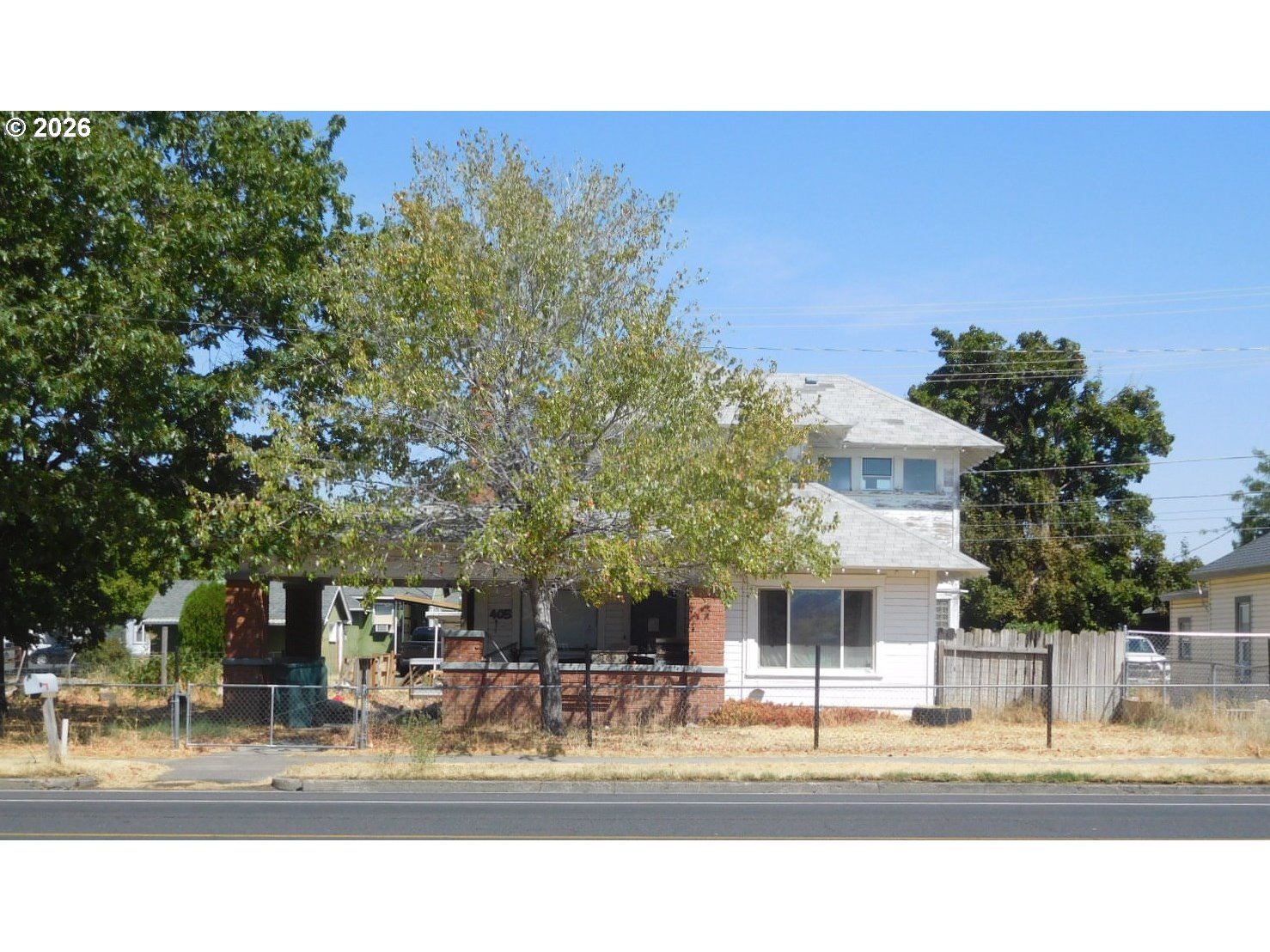 405 S Main St — photo