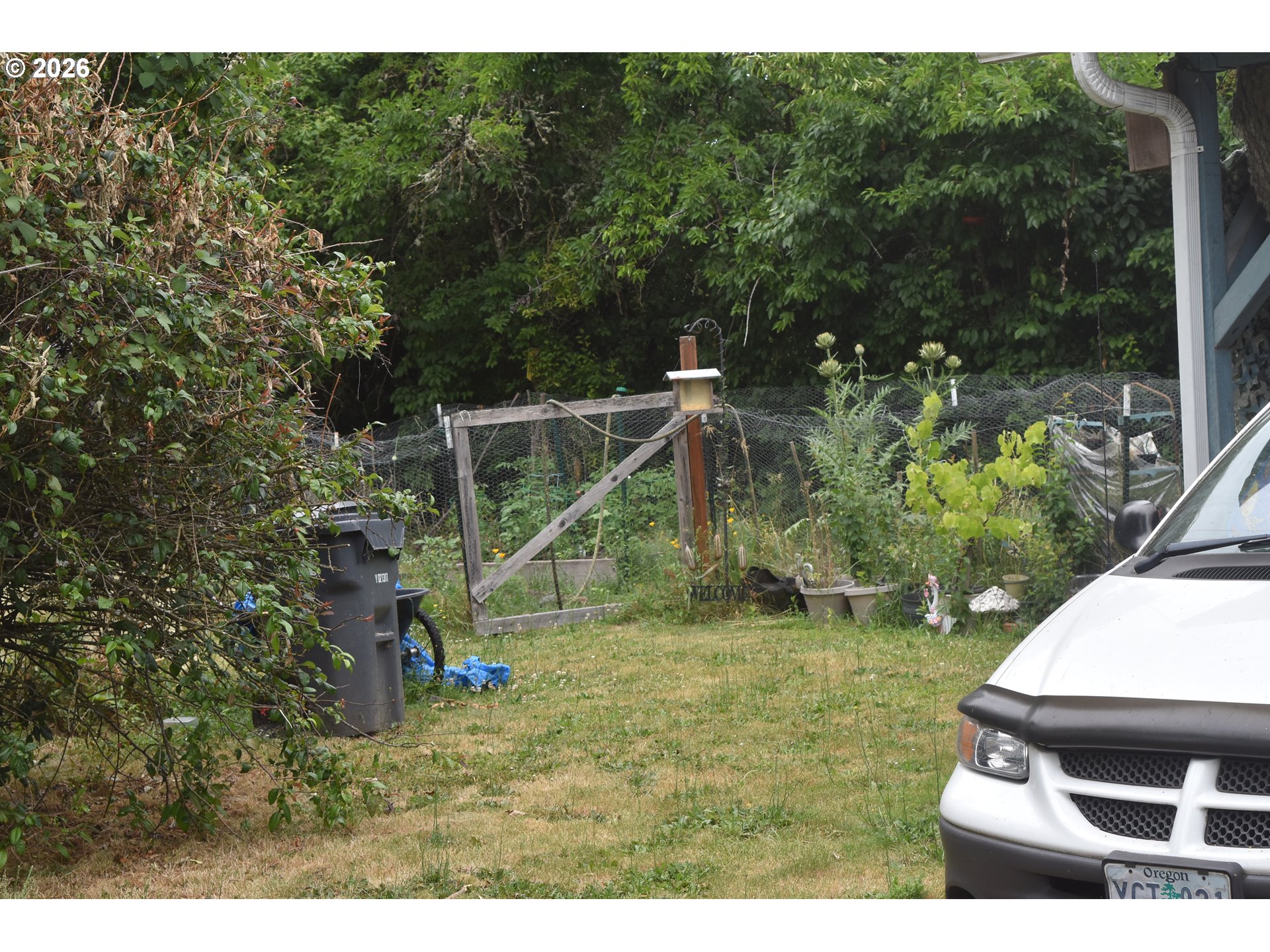 109 McClure Ln, Eugene, OR 97404 — photo 2