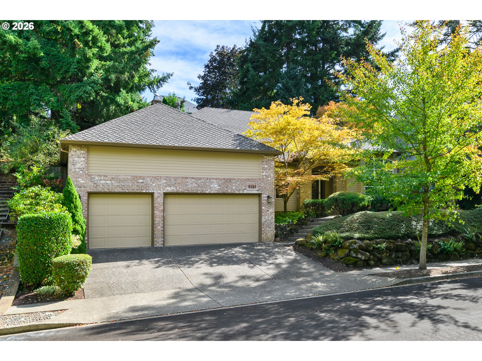 2215 Brandon Pl — photo