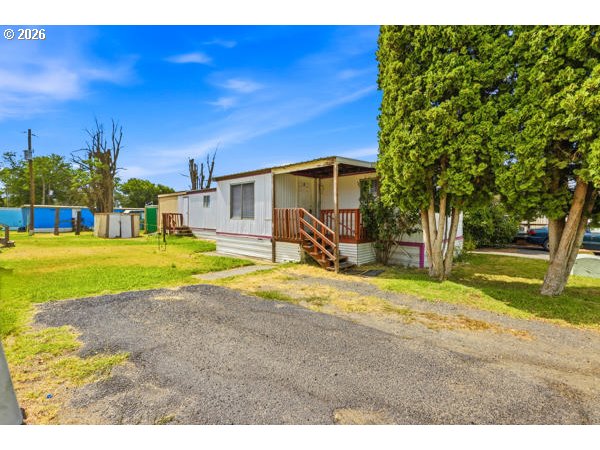 1370 E Hwy 730 — photo