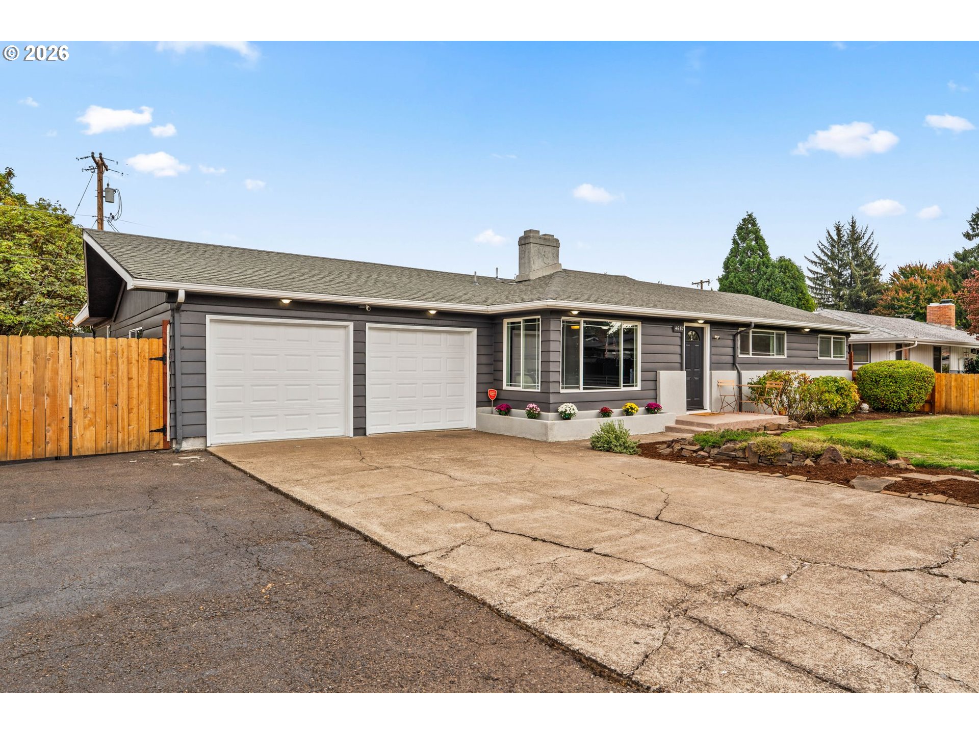 4687 Leona Ct — photo
