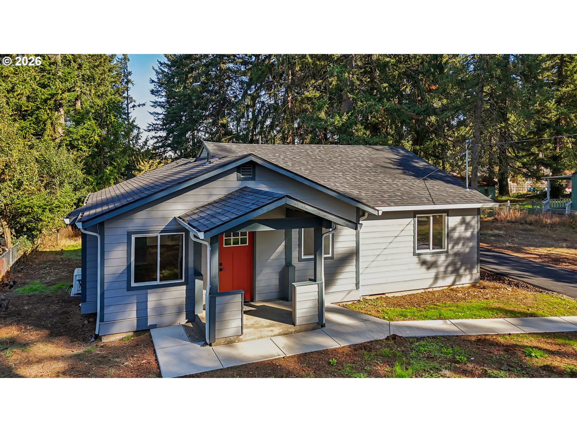 13207 SE Raymond St — photo